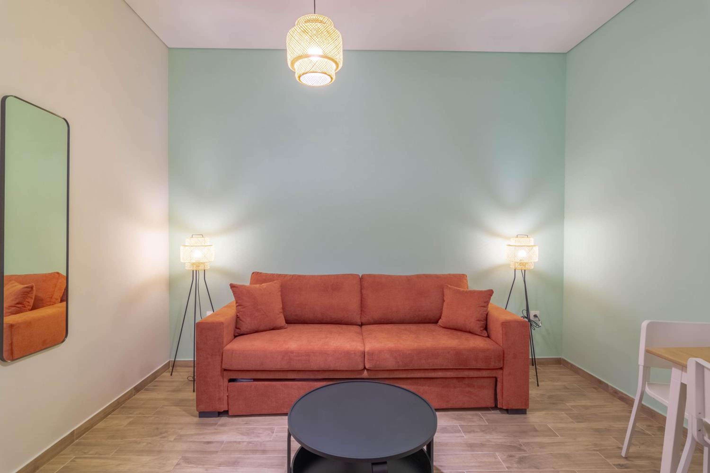 One-Bedroom Apartment