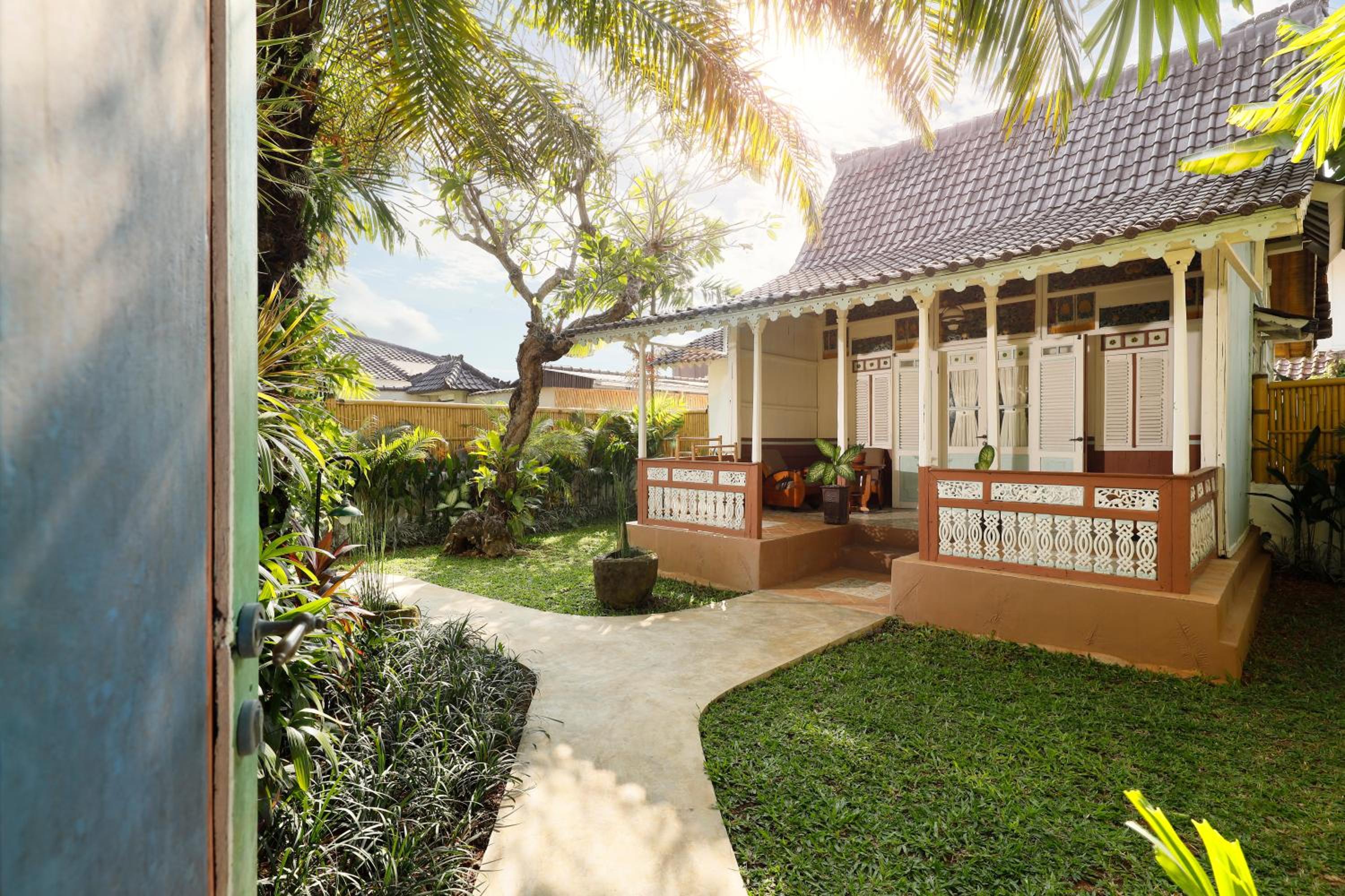 One-Bedroom Bungalow - Photo 5