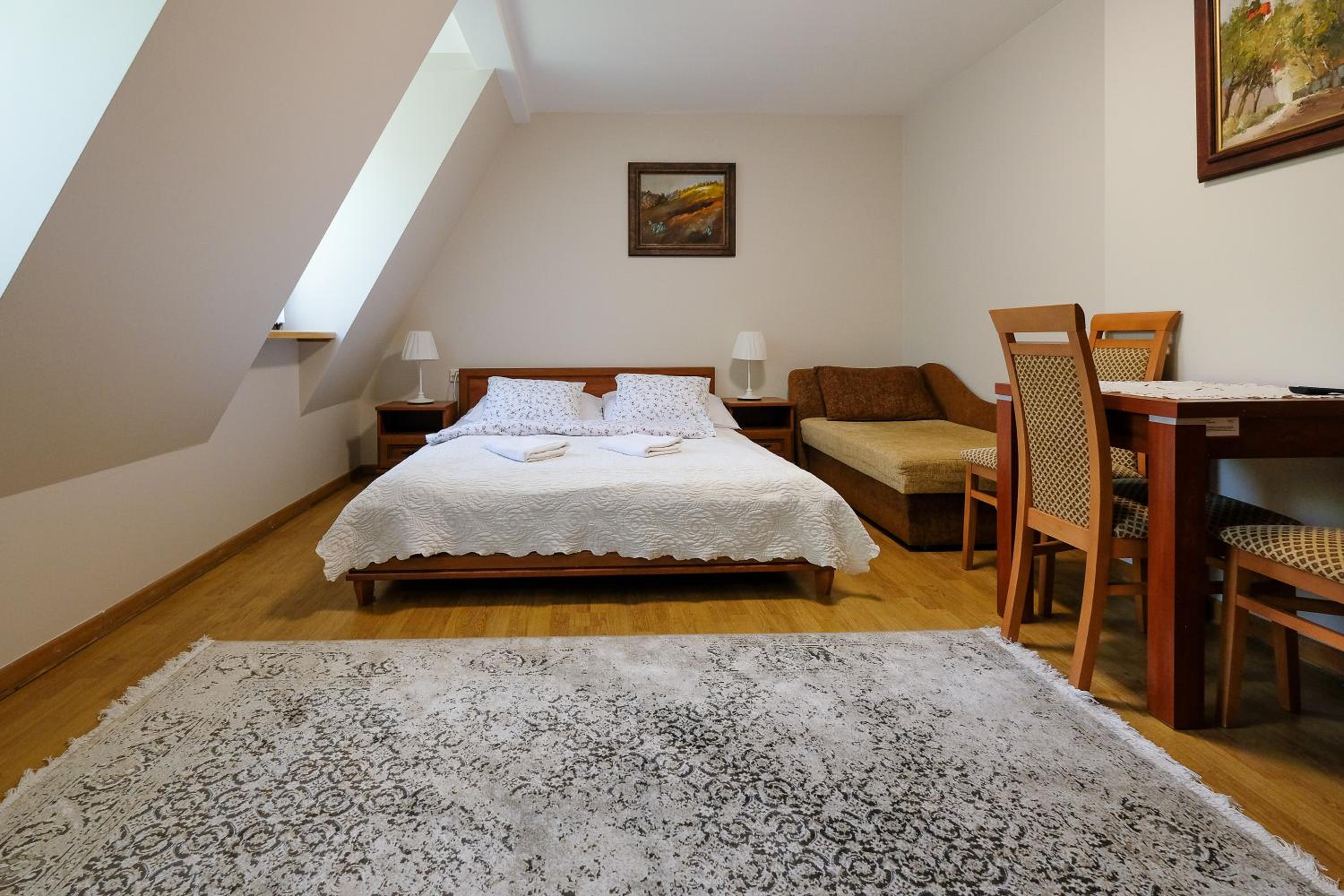 Triple Room with Private Bathroom photo 1