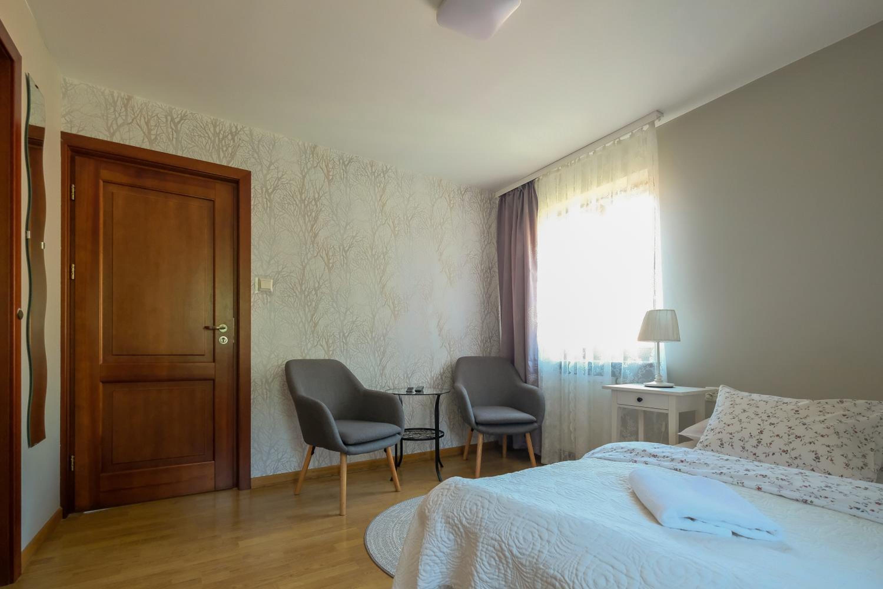 Double Room with Private Bathroom photo 1