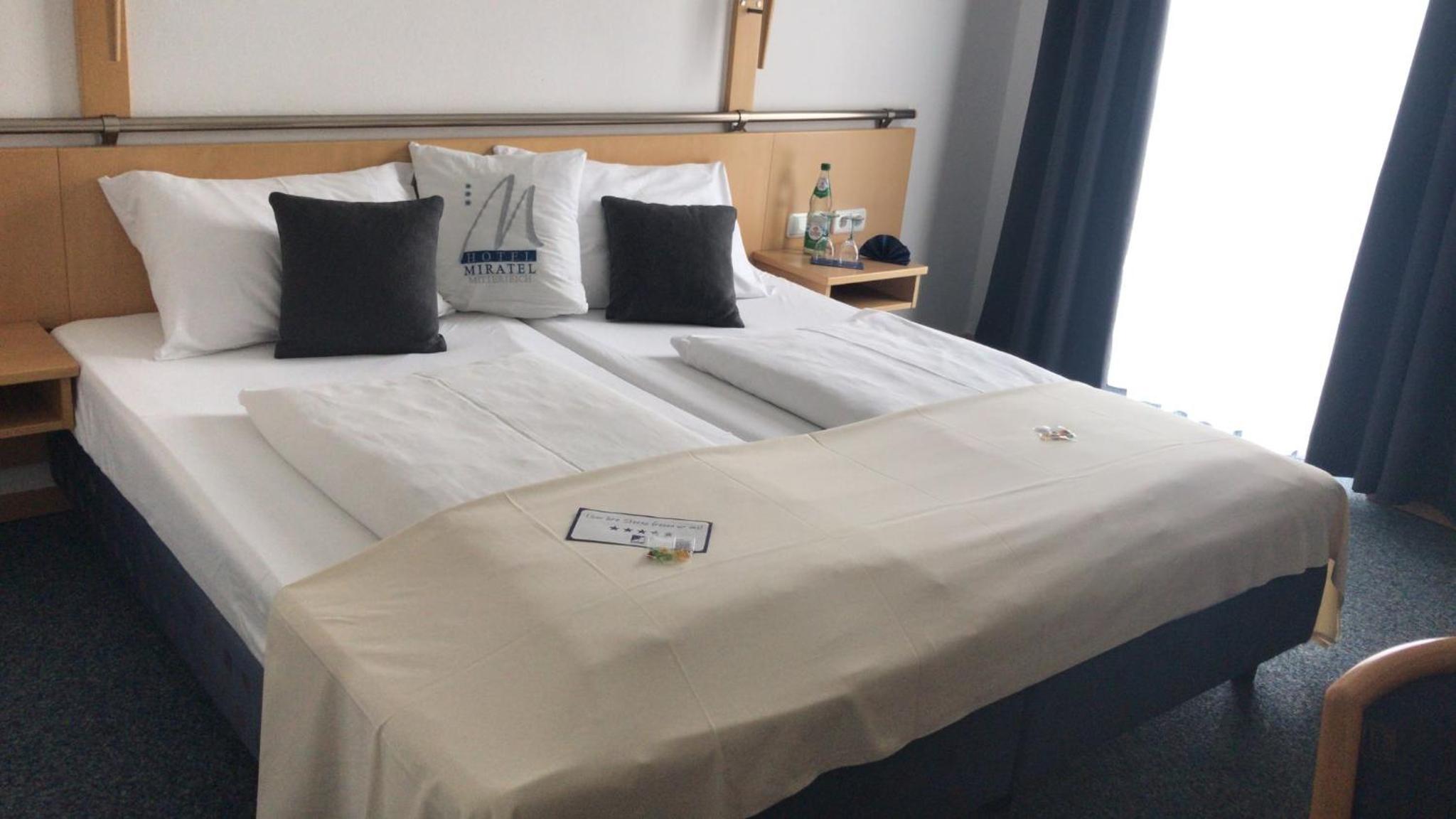 Deluxe Double or Twin Room - Photo 2