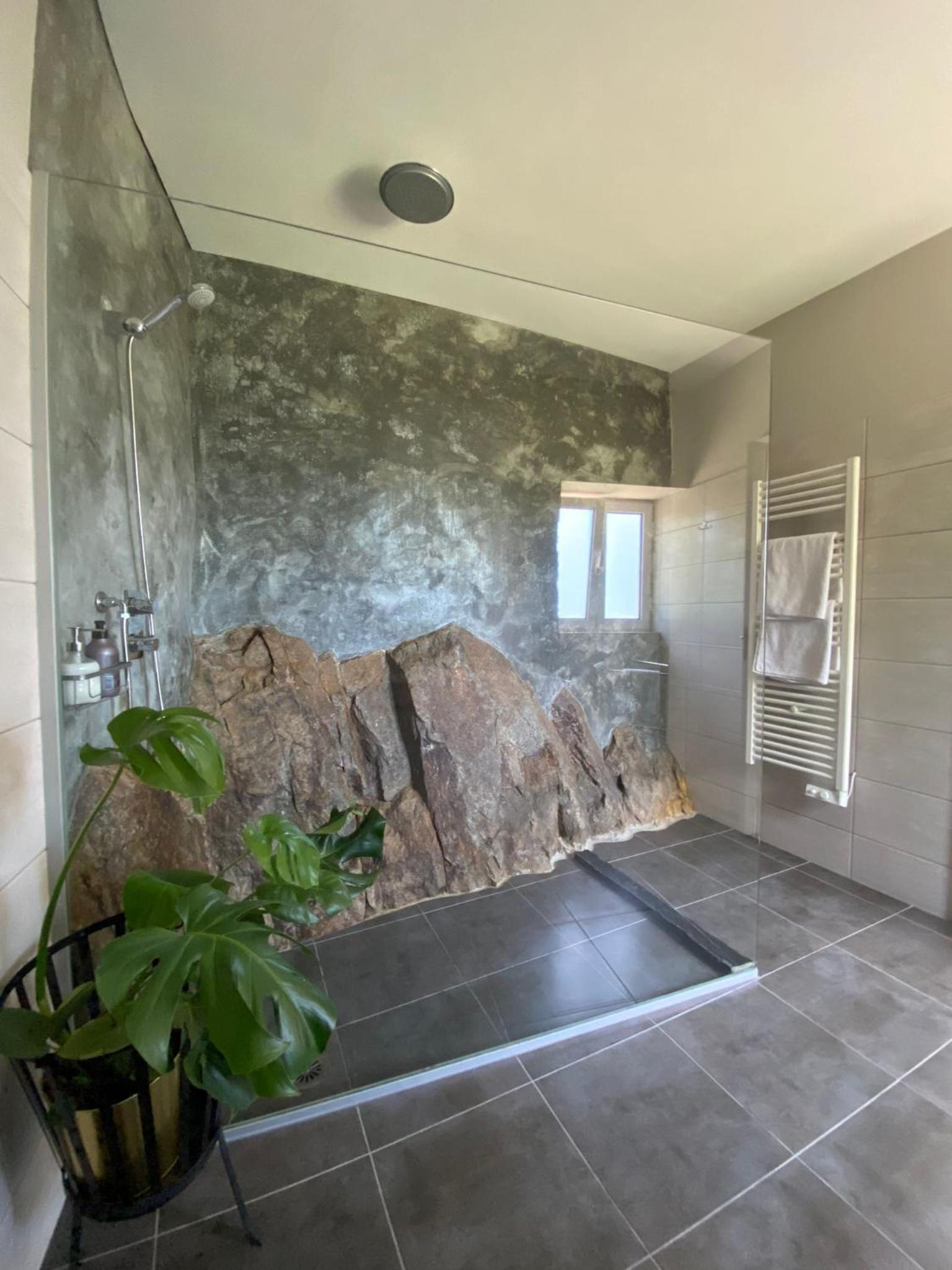 One-Bedroom House photo 2