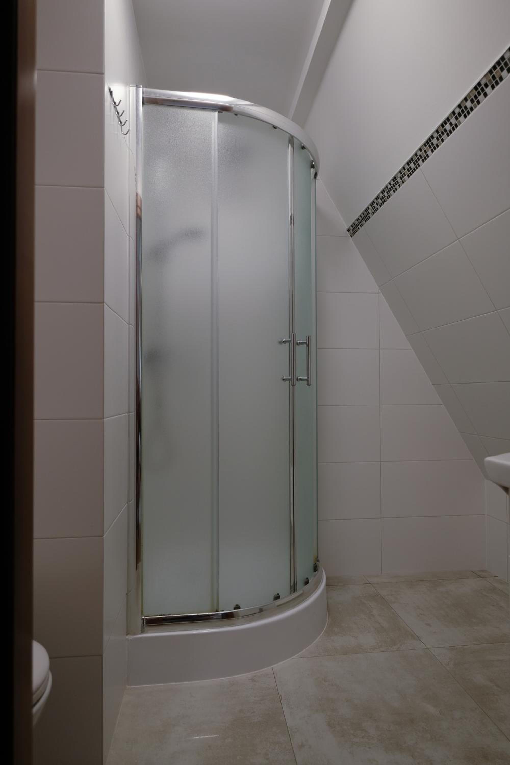 Triple Room with Private Bathroom photo 2