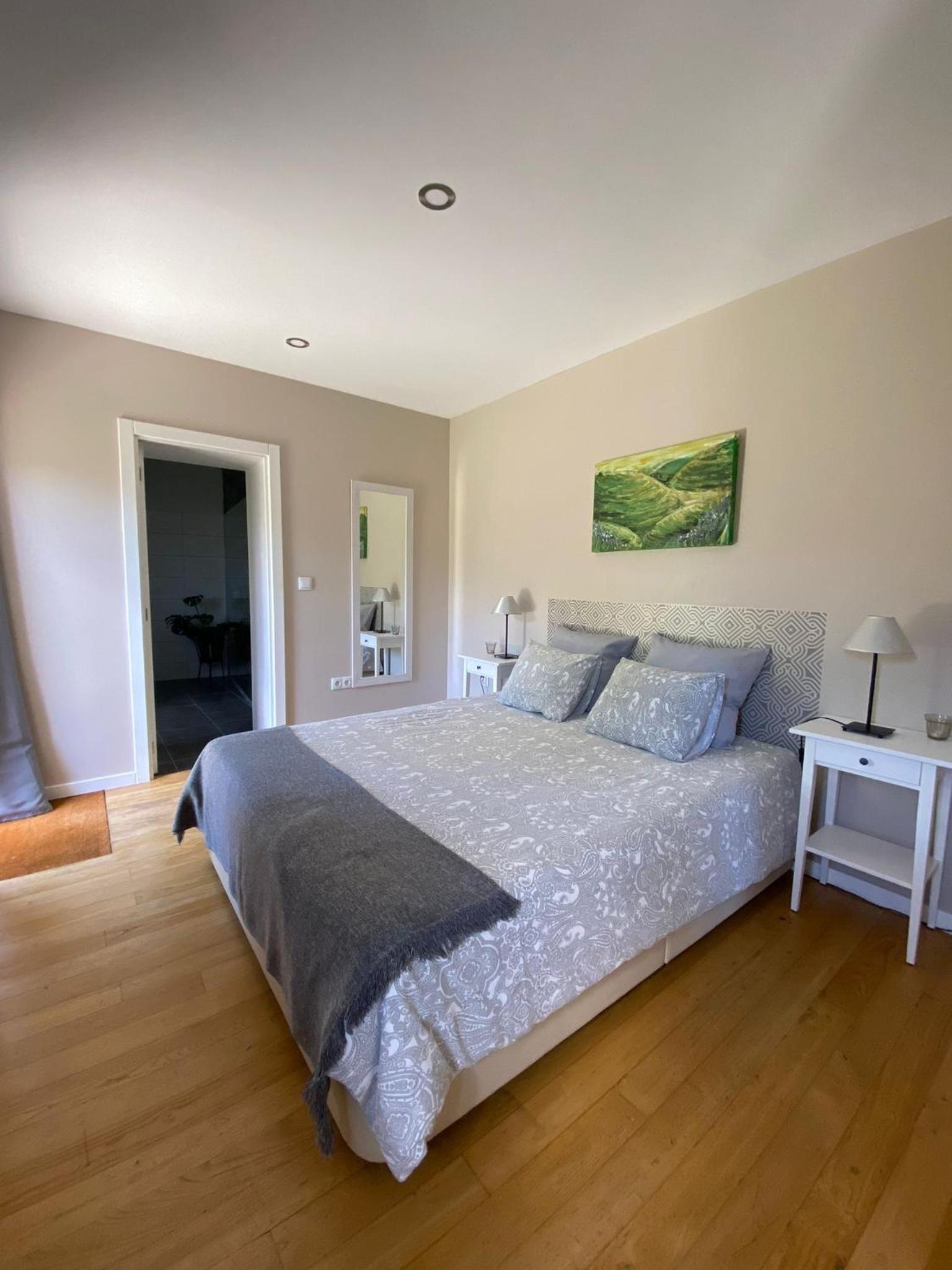 One-Bedroom House photo 1