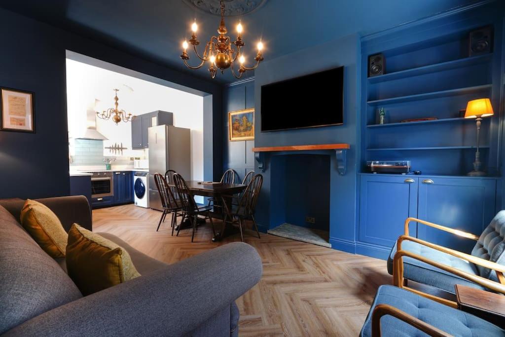 Four-Bedroom House photo 1