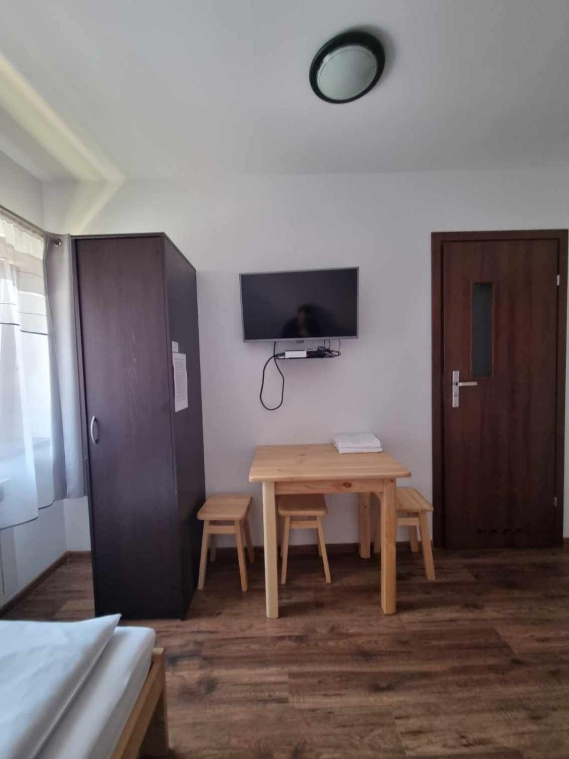 Triple Room with Bathroom photo 3