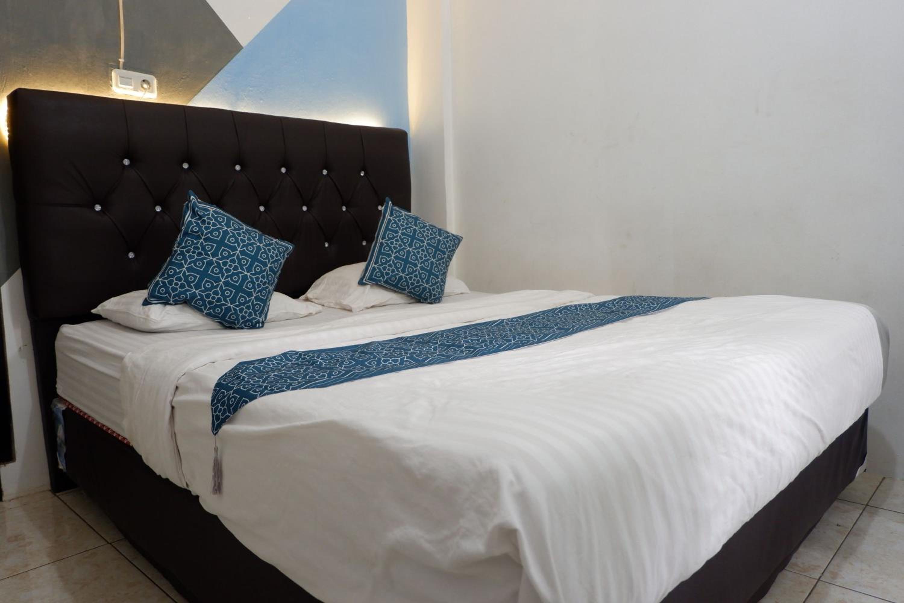 Standard Double Room - Photo 1