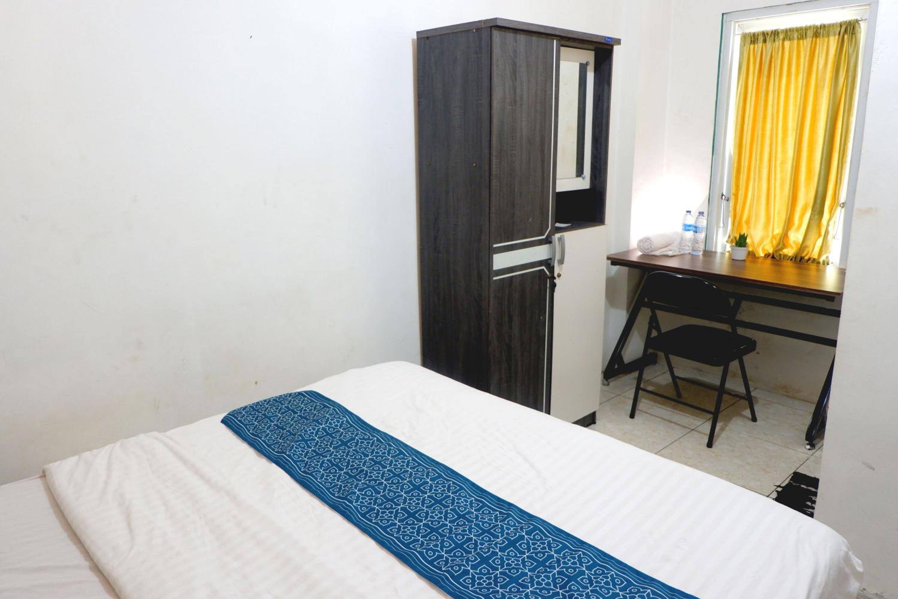 Standard Double Room - Photo 5