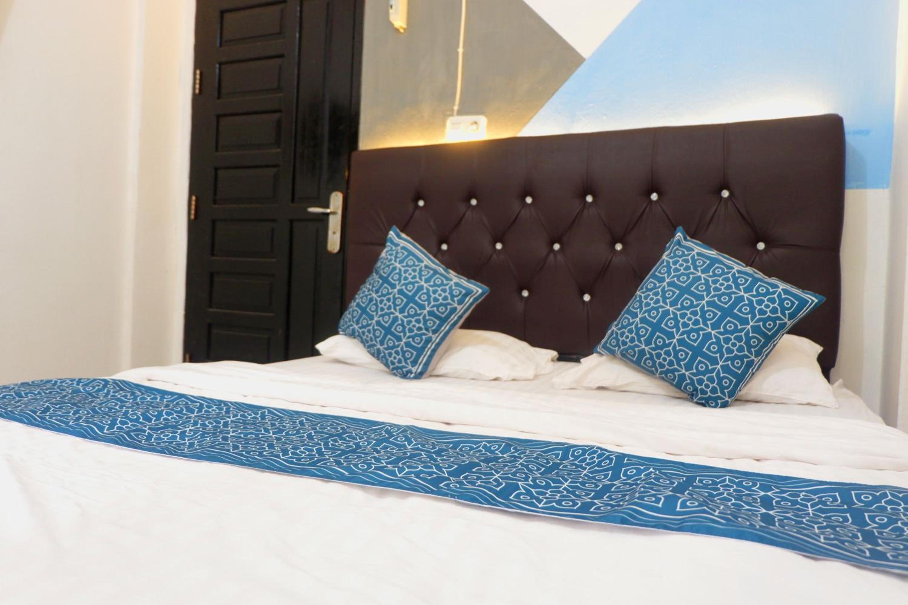 Standard Double Room - Photo 3