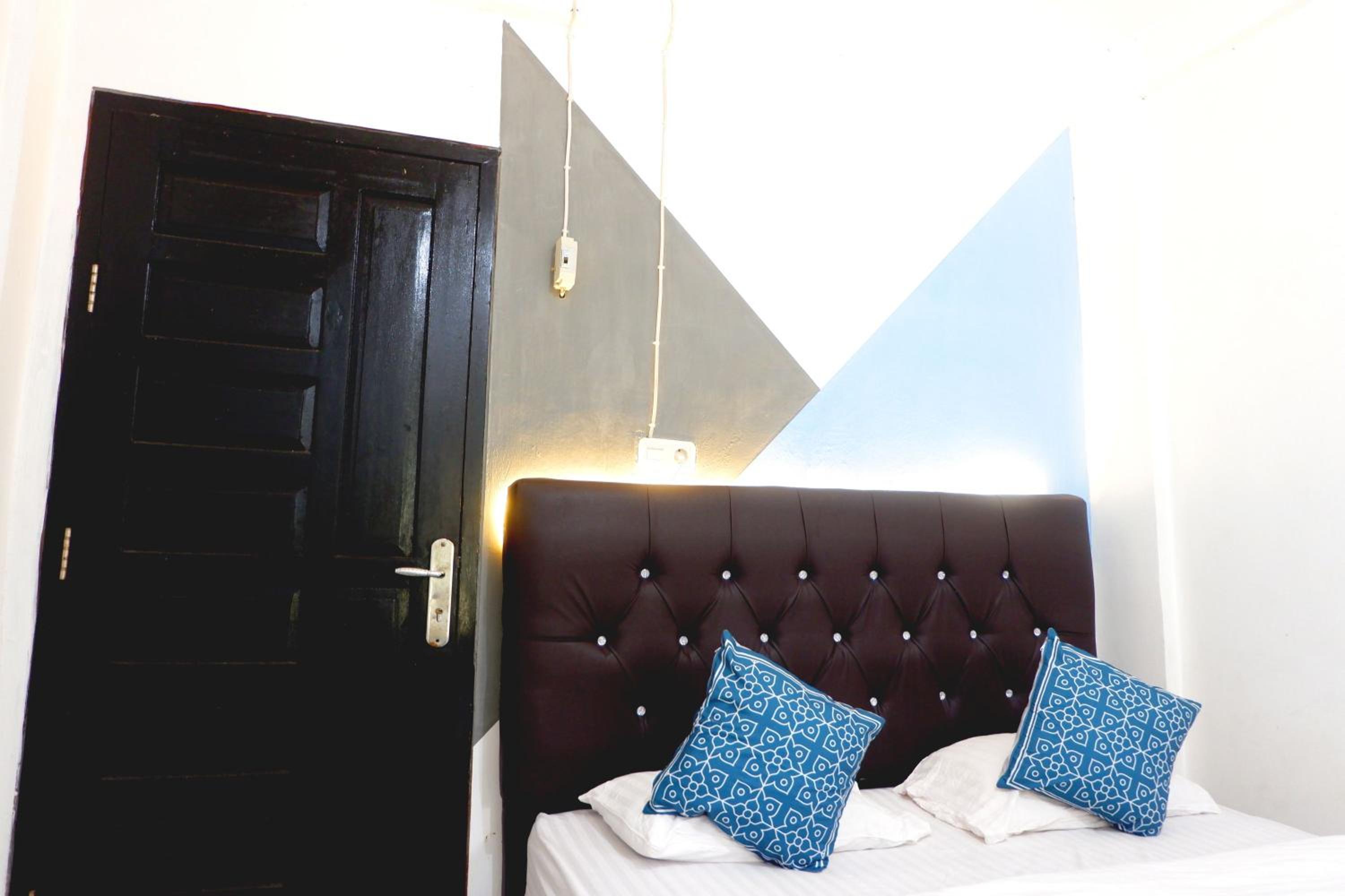 Standard Double Room - Photo 4