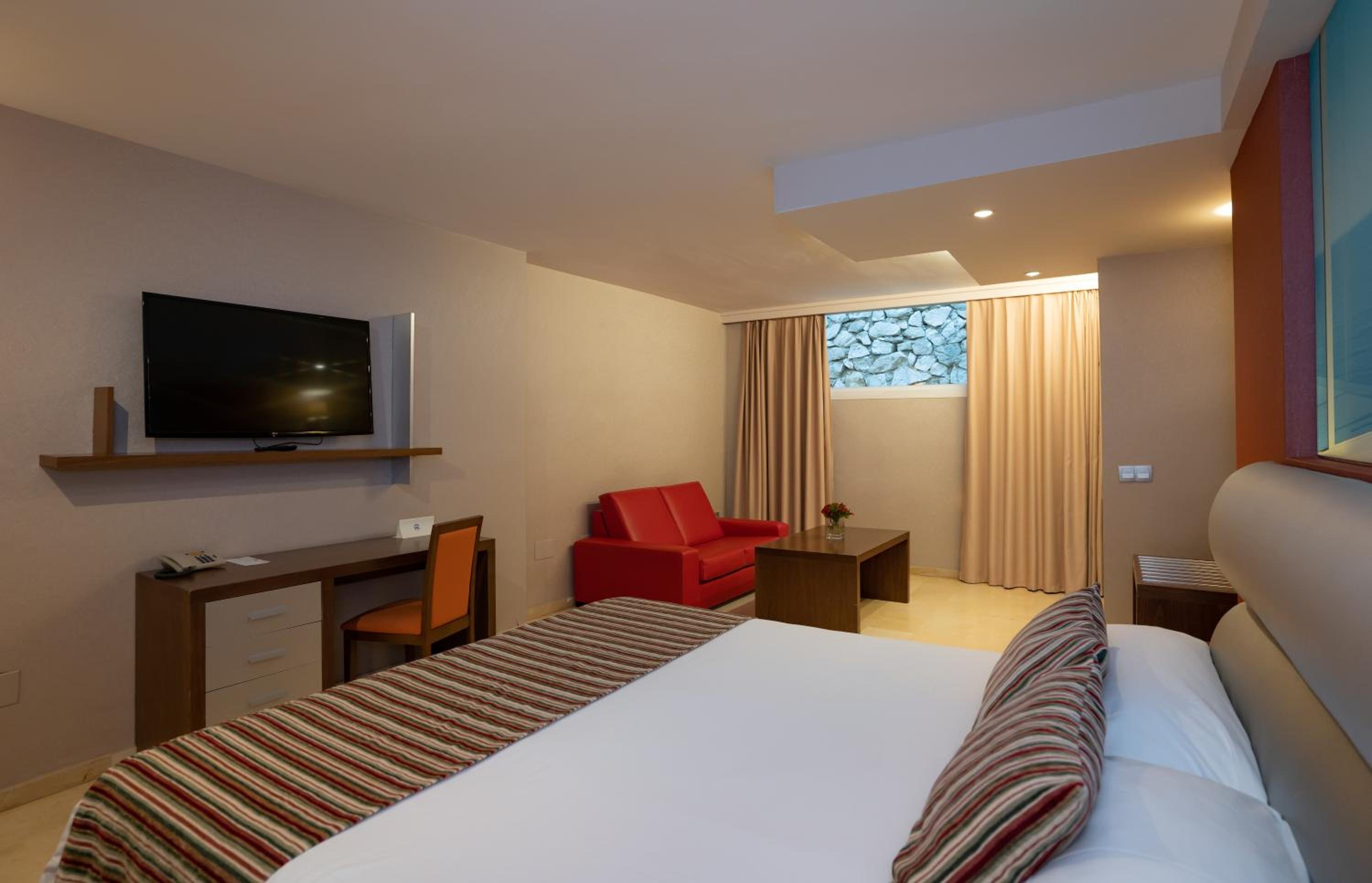 Relax Junior Suite Without Views - Photo 3