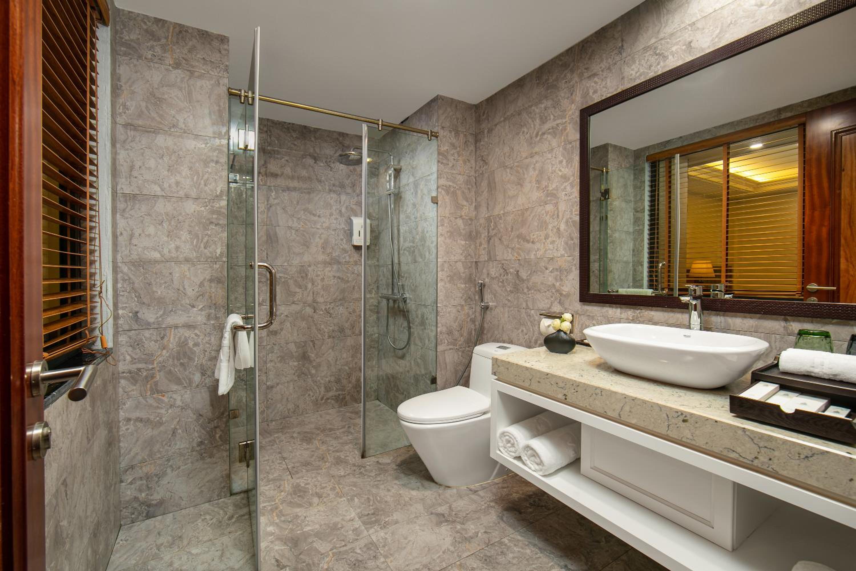 Family Room - Photo 6