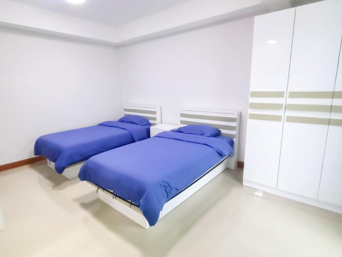 One-Bedroom Suite with Twin Bed photo 2