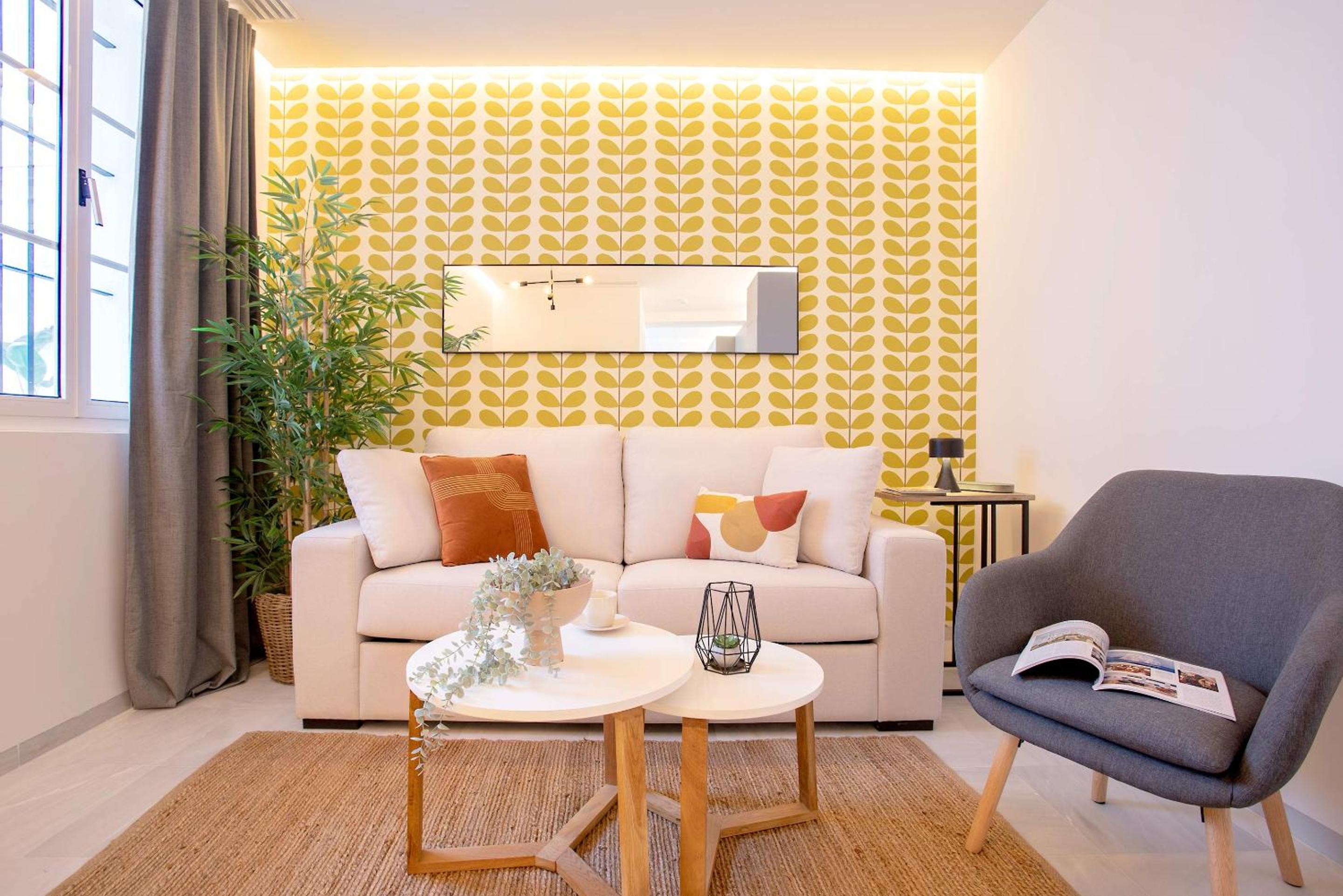 Apartment photo 2