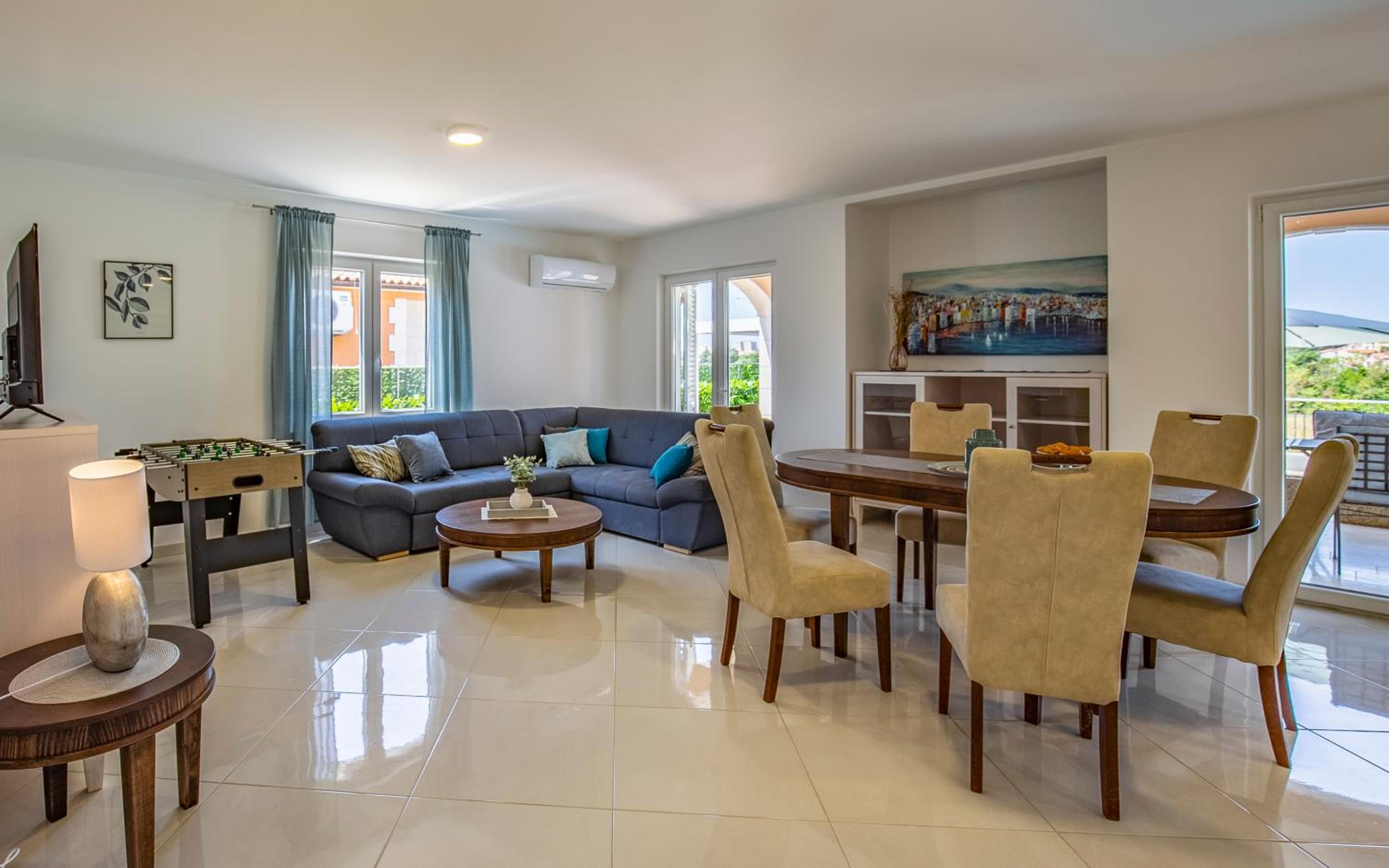 Villa photo 1