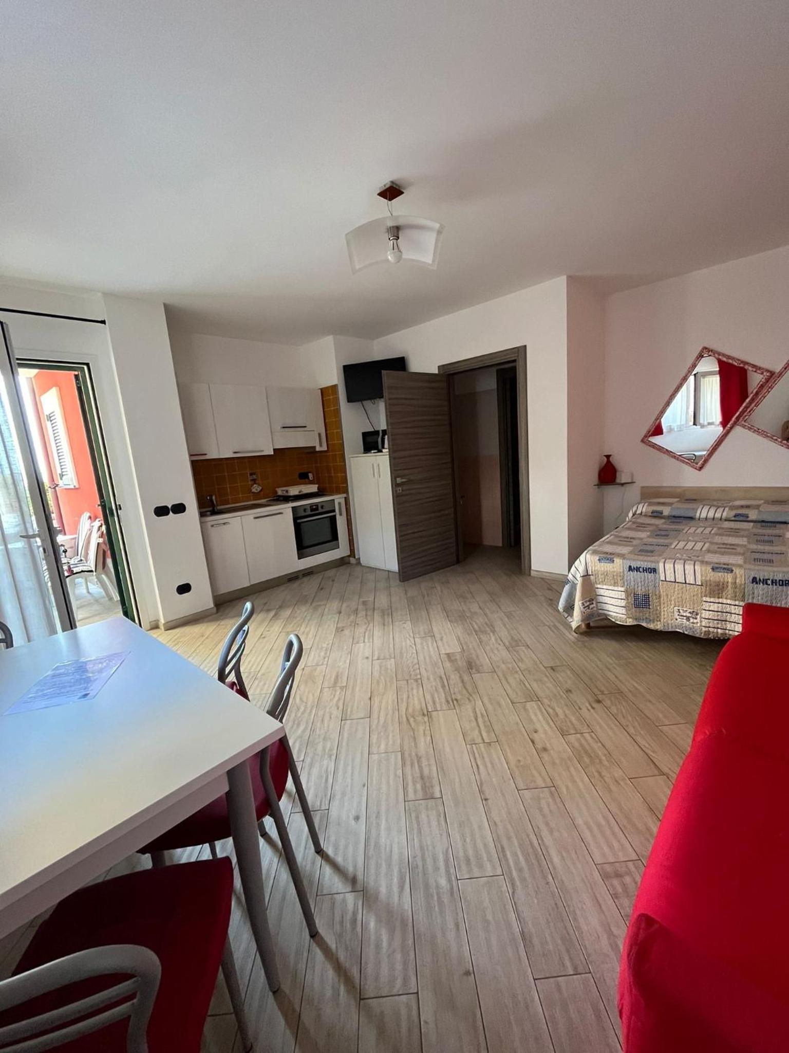 Studio Apartment - Ground Floor photo 1