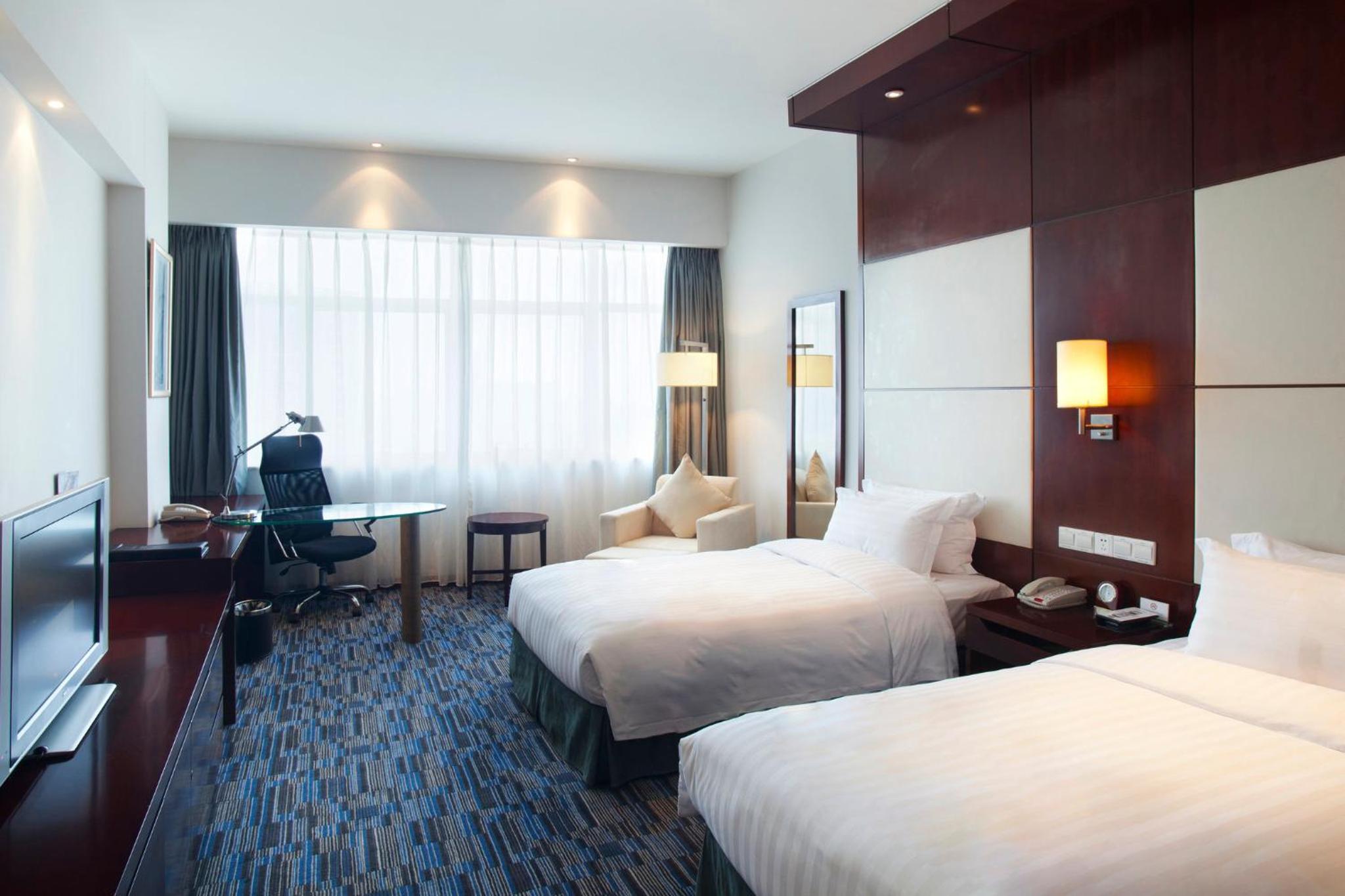 Standard Twin Room - Photo 2