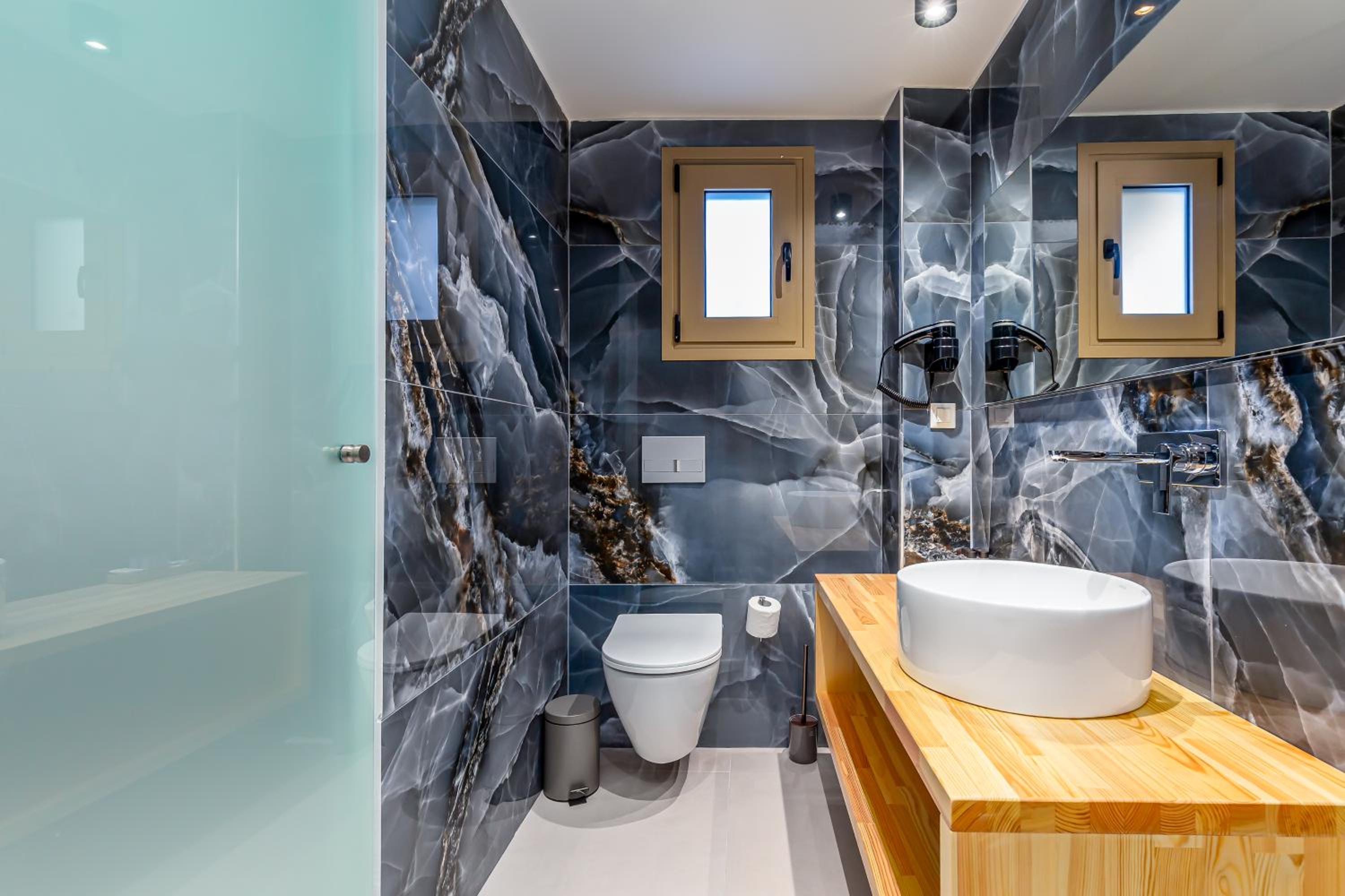 Suite with Private Plunge Pool & Sea View - Photo 8