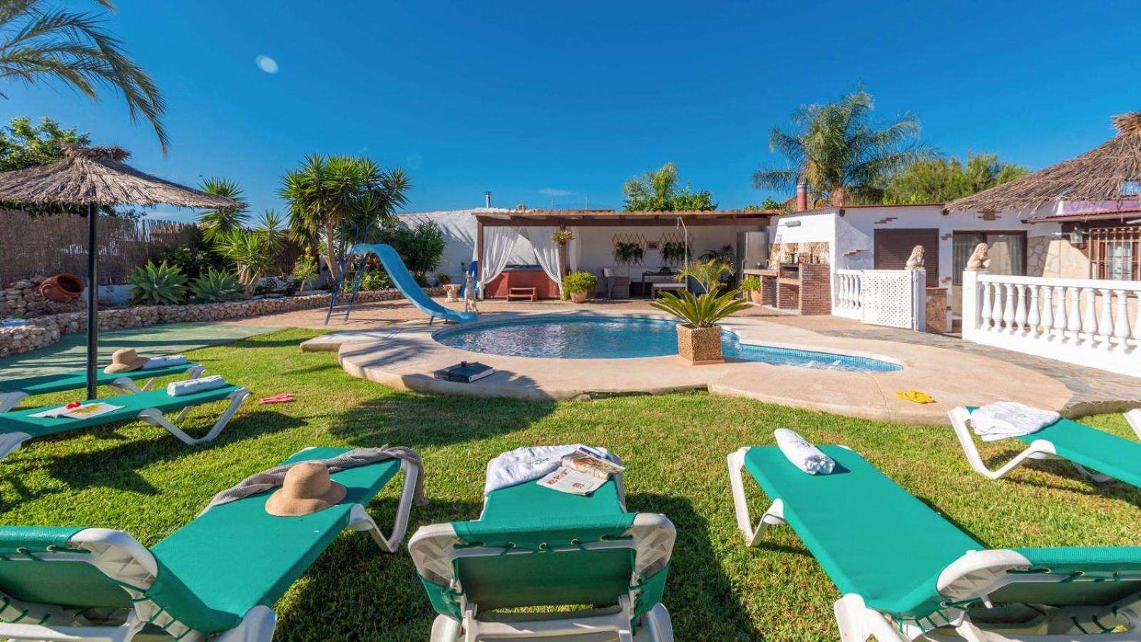 Villa de Tres Habitaciones