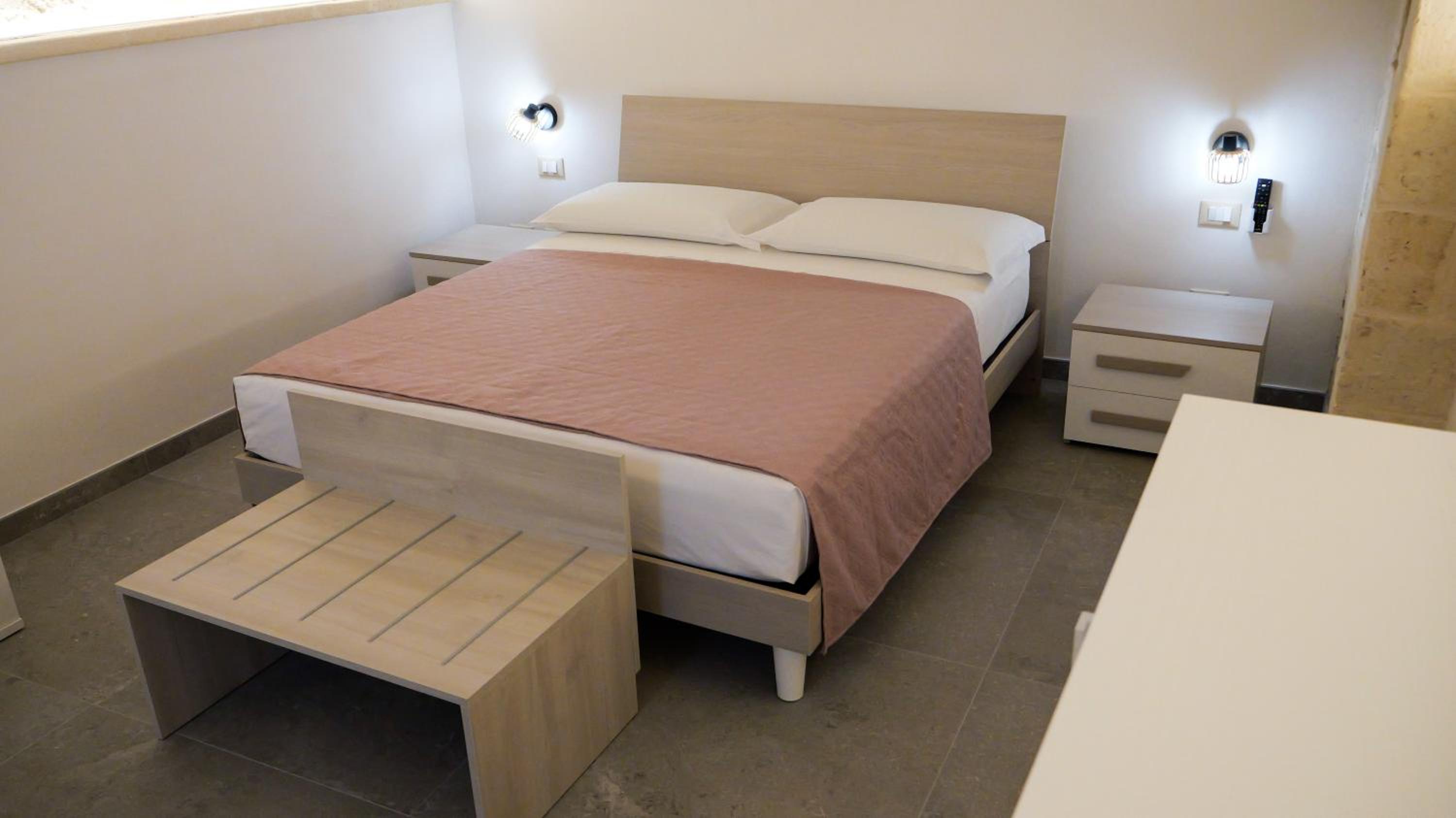 Superior Double Room - Photo 3