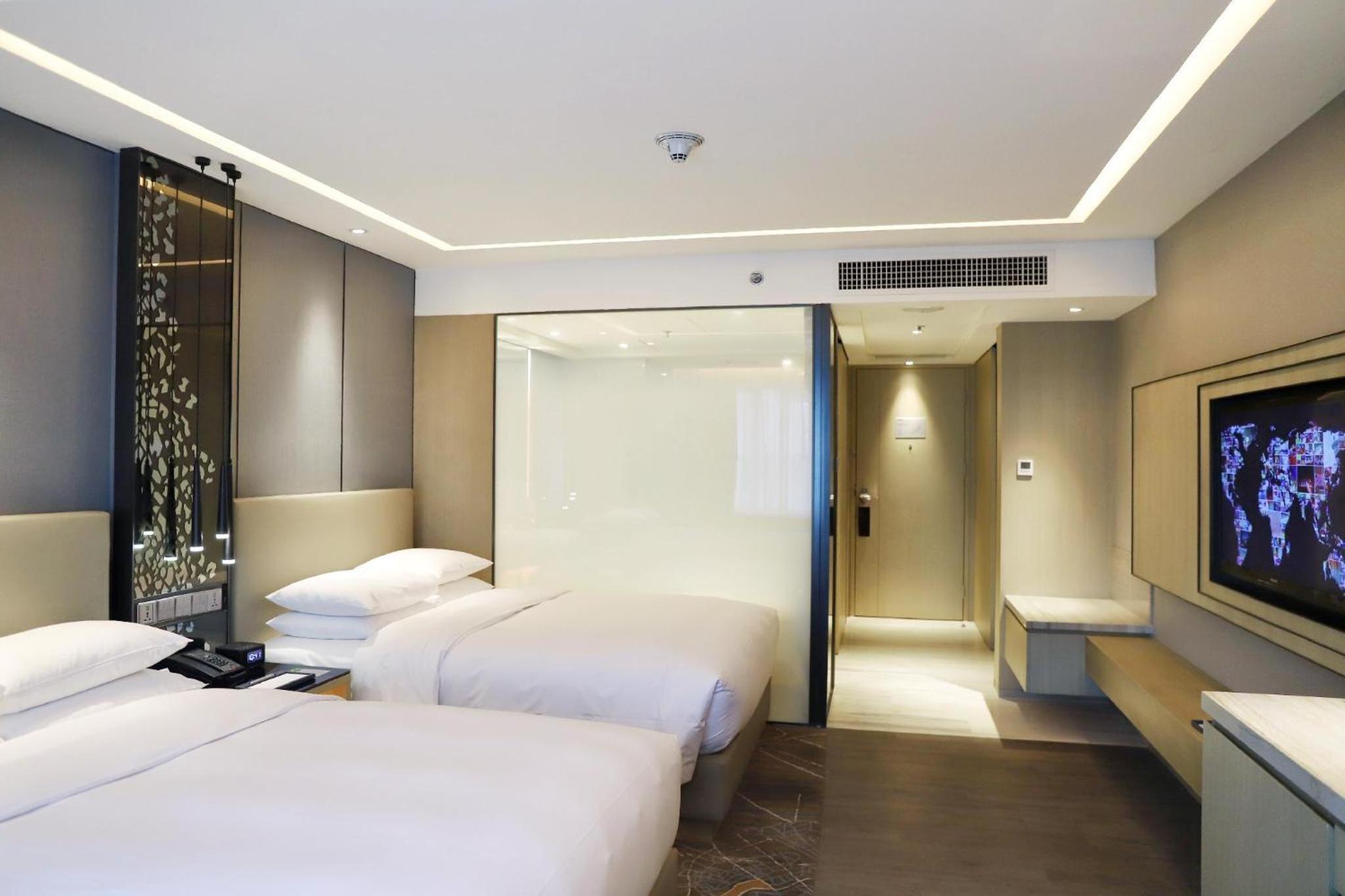 Double Room with Two Double Beds - Executive Lounge Access - Photo 1