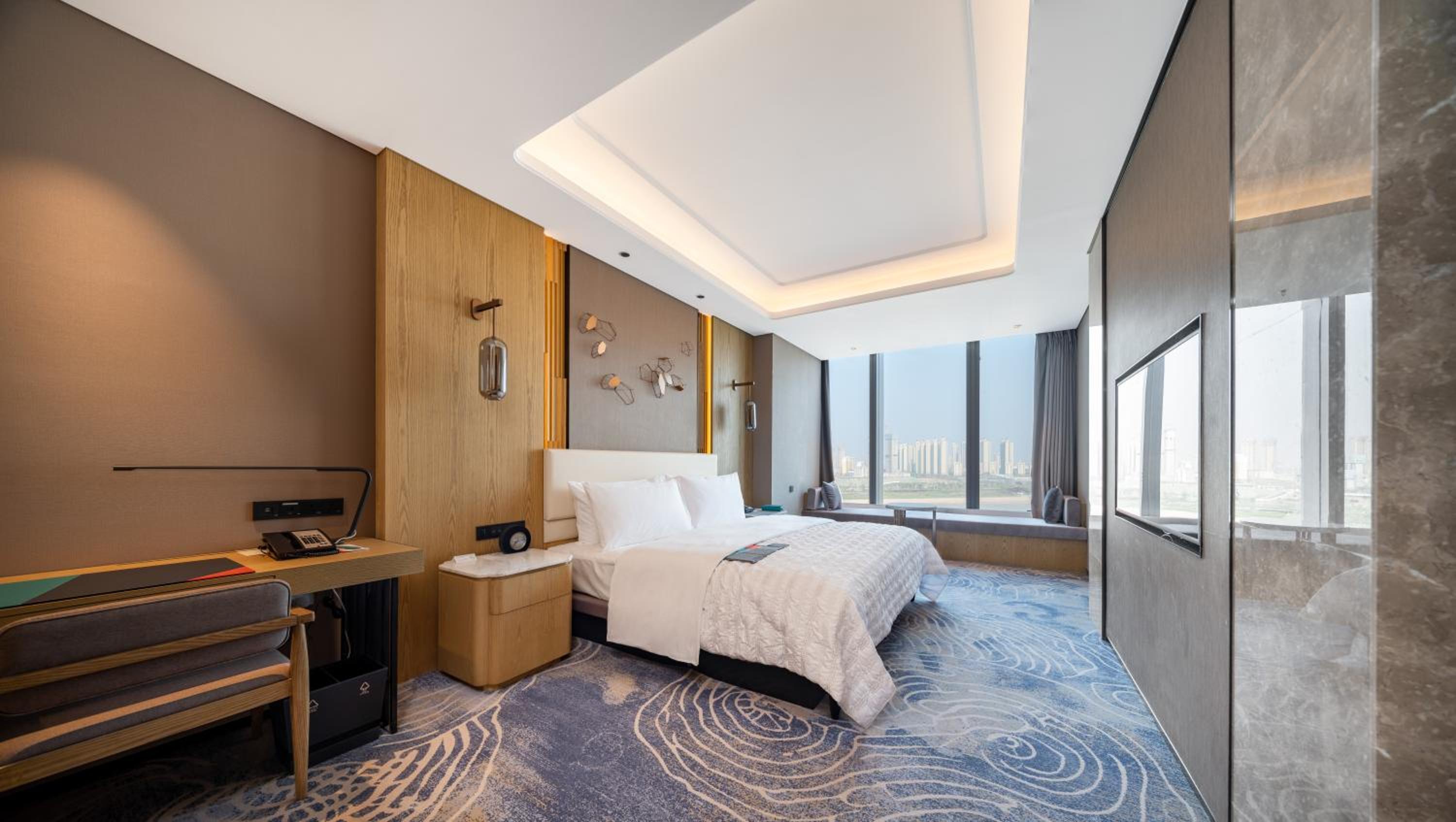 Two Bedroom Suite, Club level, 2 Bedroom Larger Suite