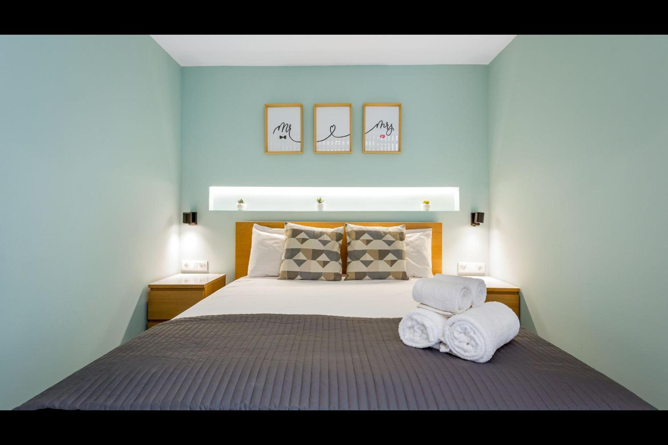 One-Bedroom Apartment