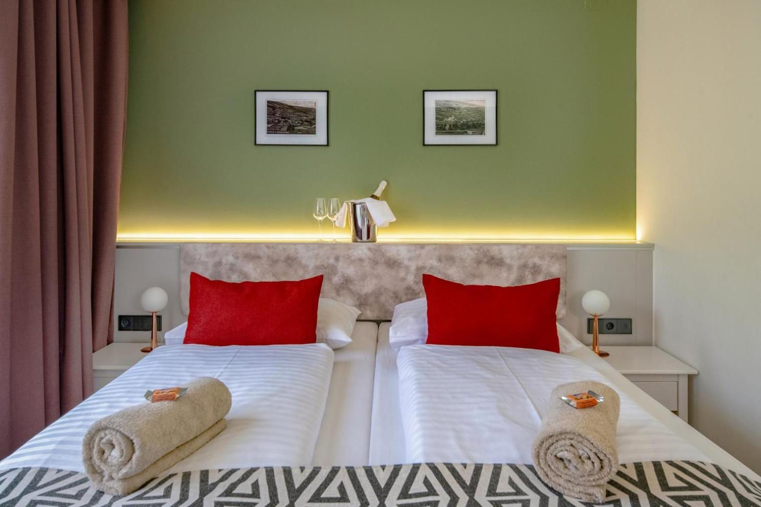 Standard Double Room photo 3