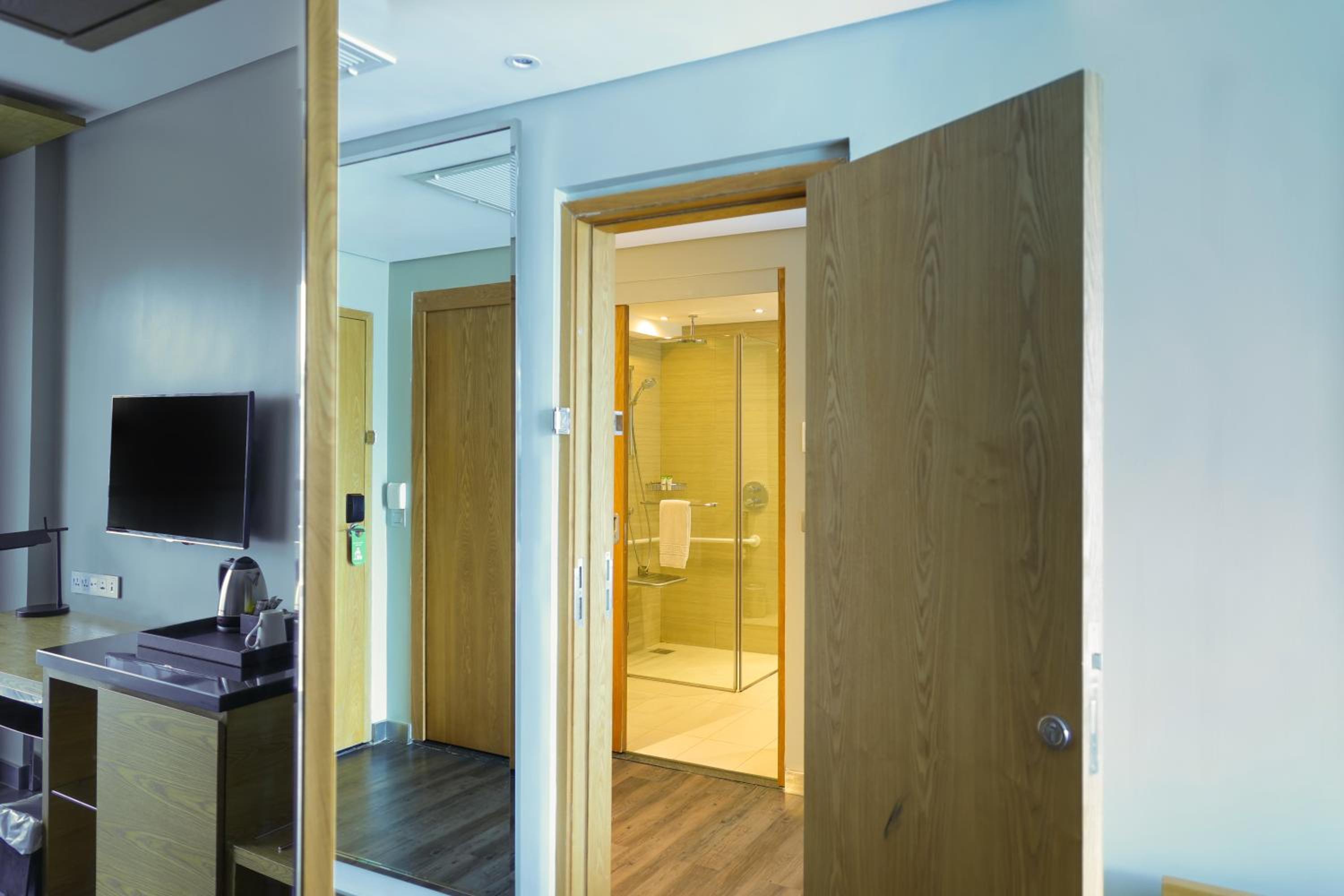 King Room - Disability Access