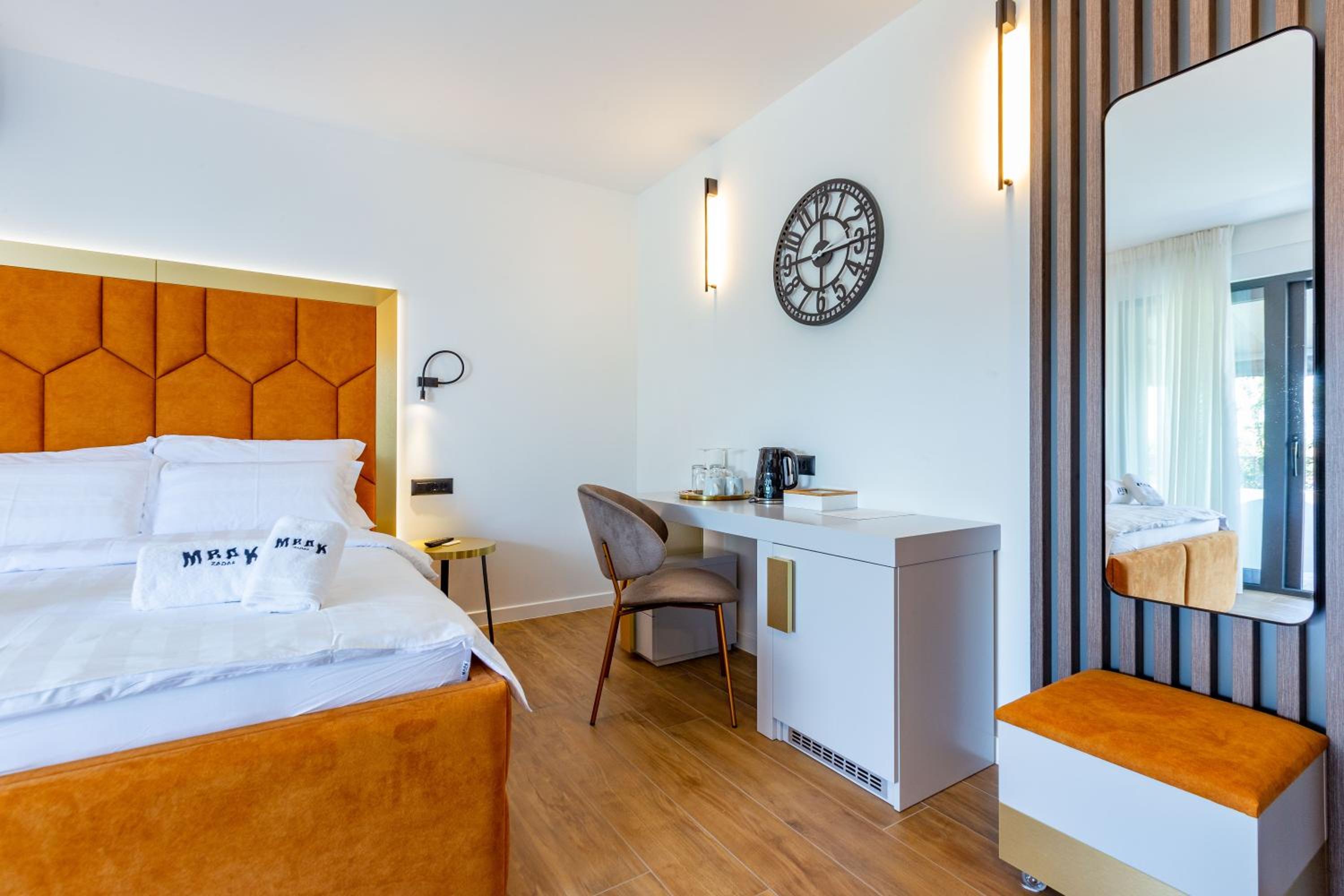 Business Double Room with Terace and Gym Access - Photo 4