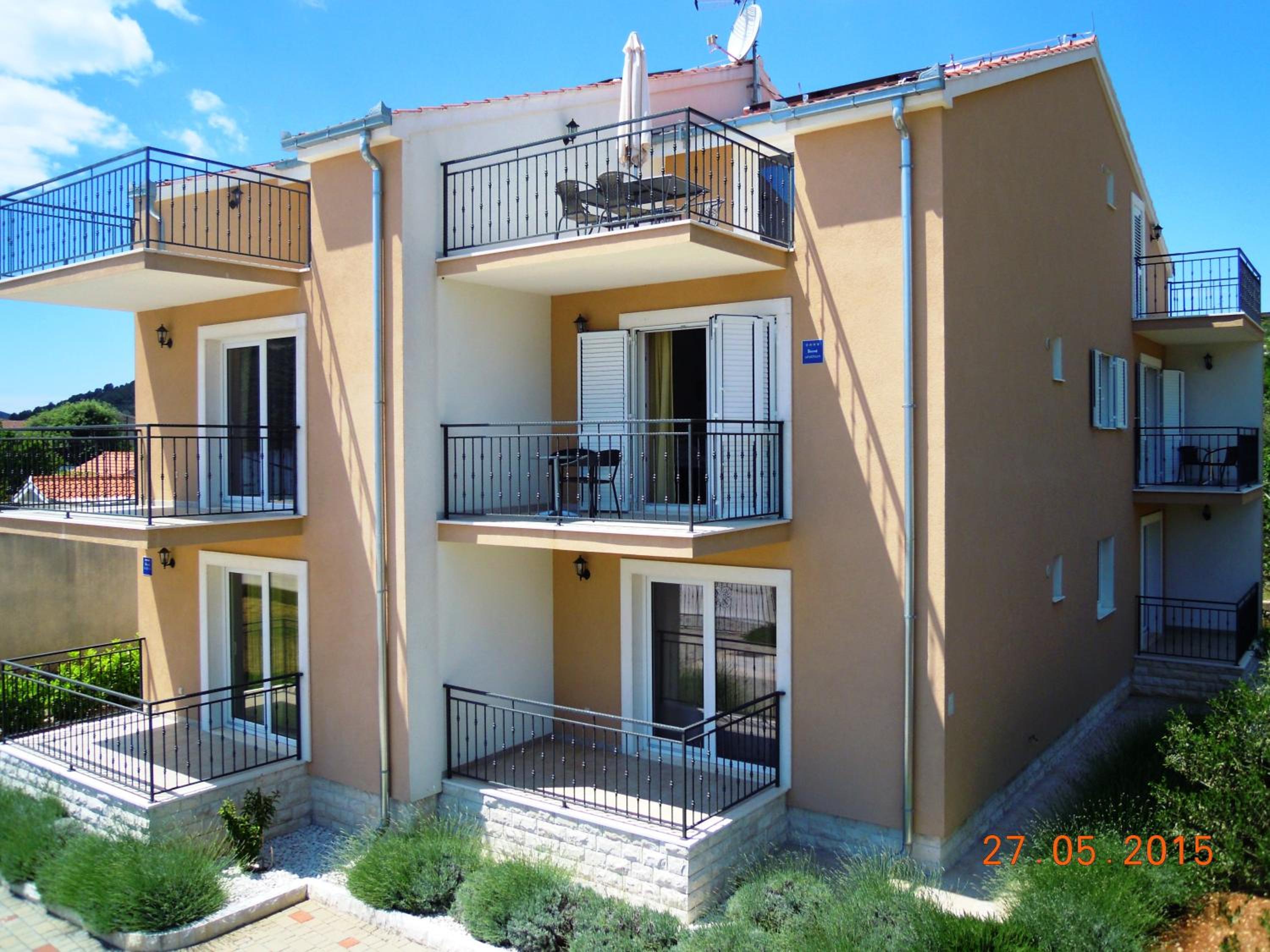 One-Bedroom Apartment with Balcony and Sea View