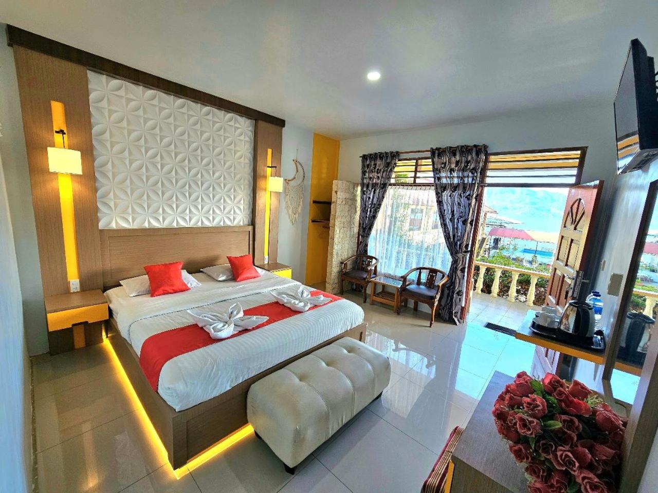 Deluxe Double or Twin Room - Photo 1