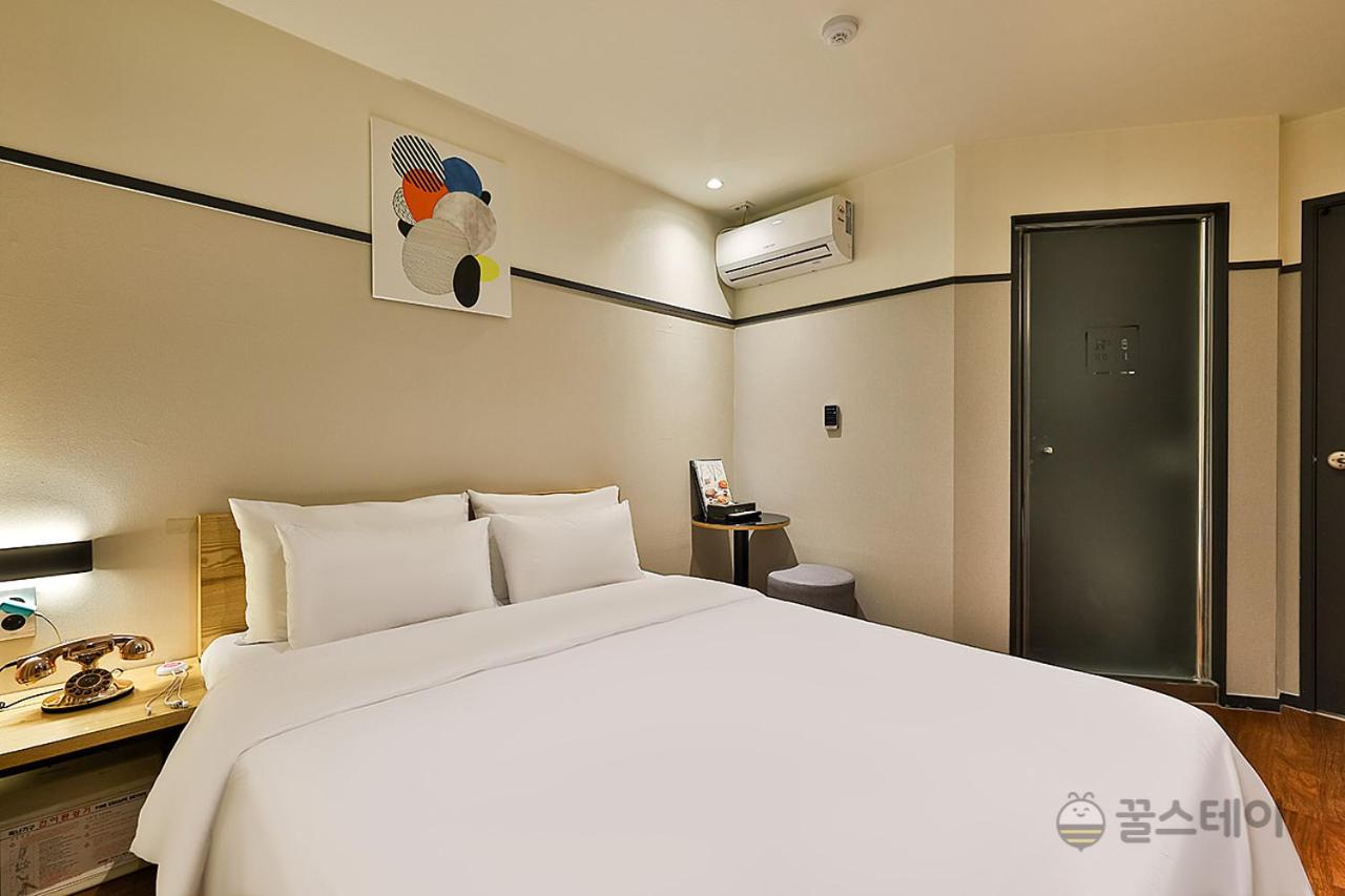 Standard Double Room photo 3