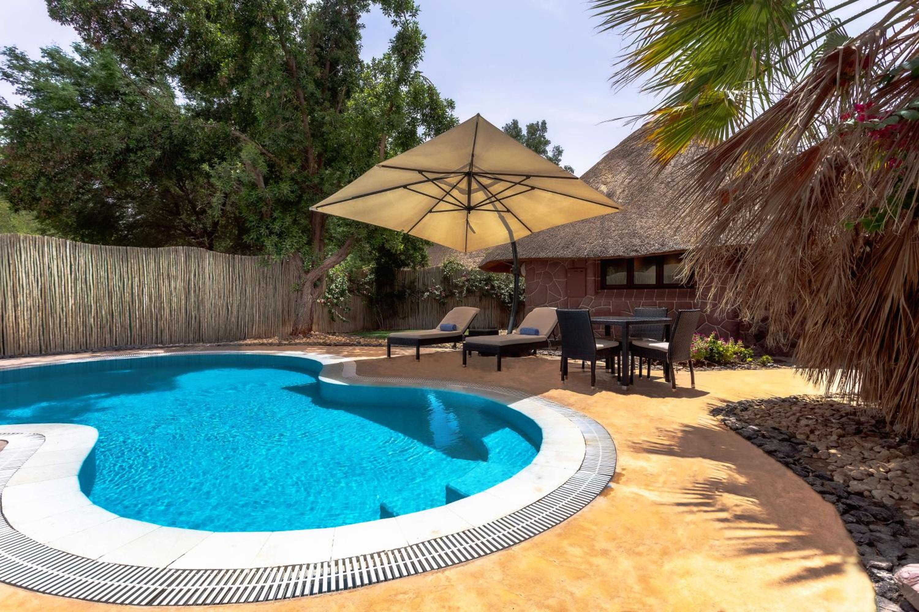 Bungalow with Private Pool and Garden - Photo 1