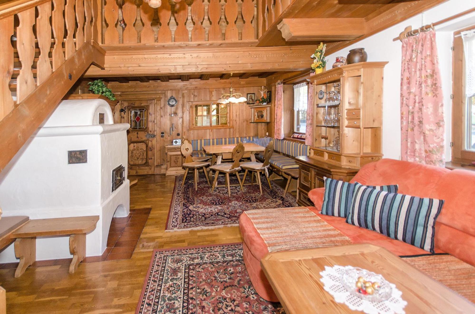 Four-Bedroom House photo 3
