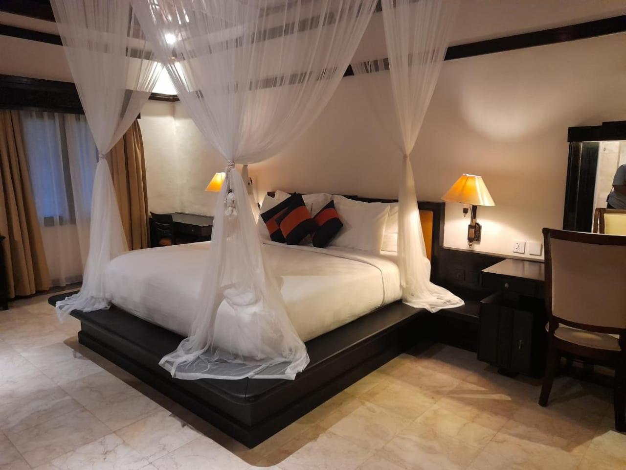 Two-Bedroom Villa with Private Pool - Photo 17