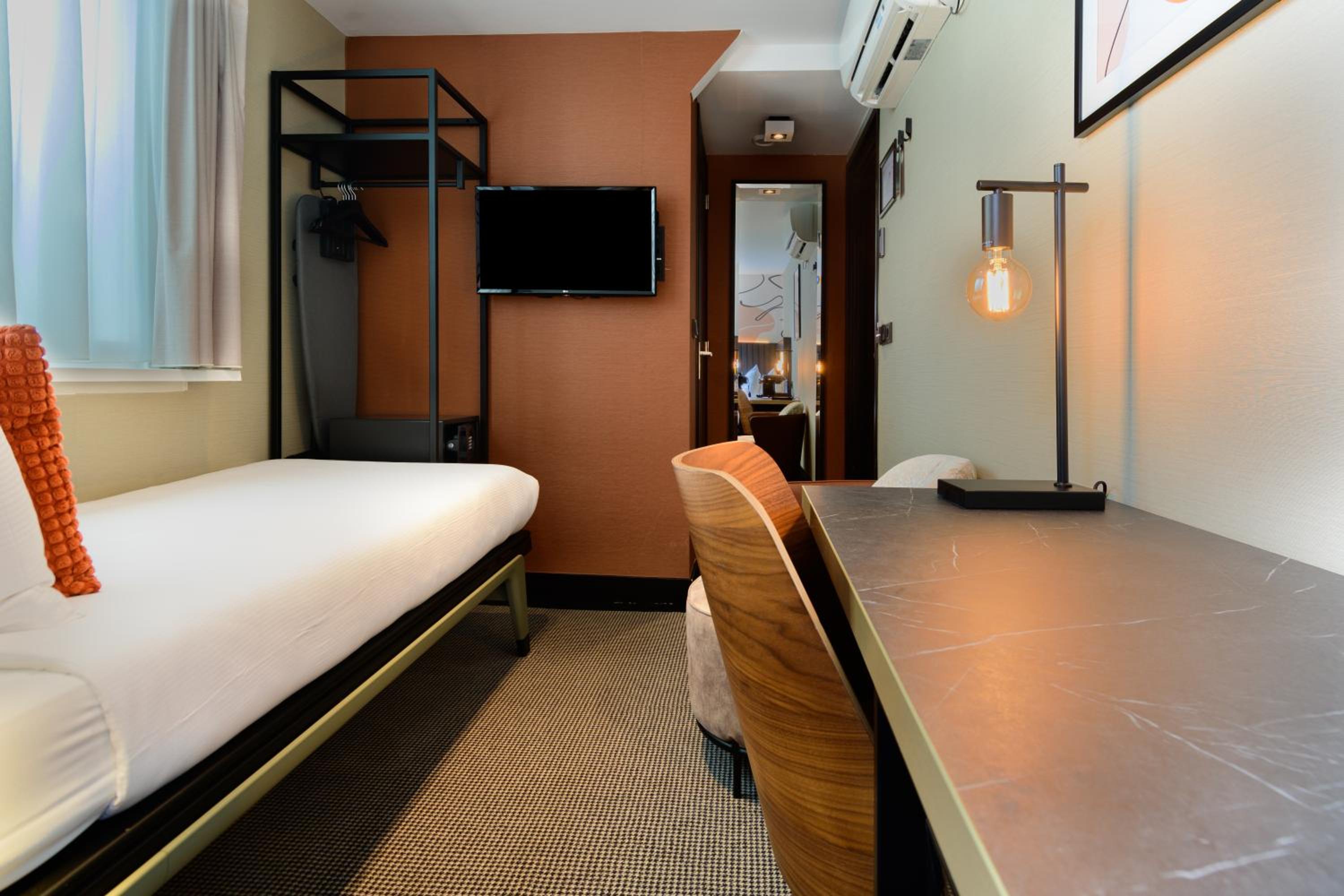Small Twin Room photo 3