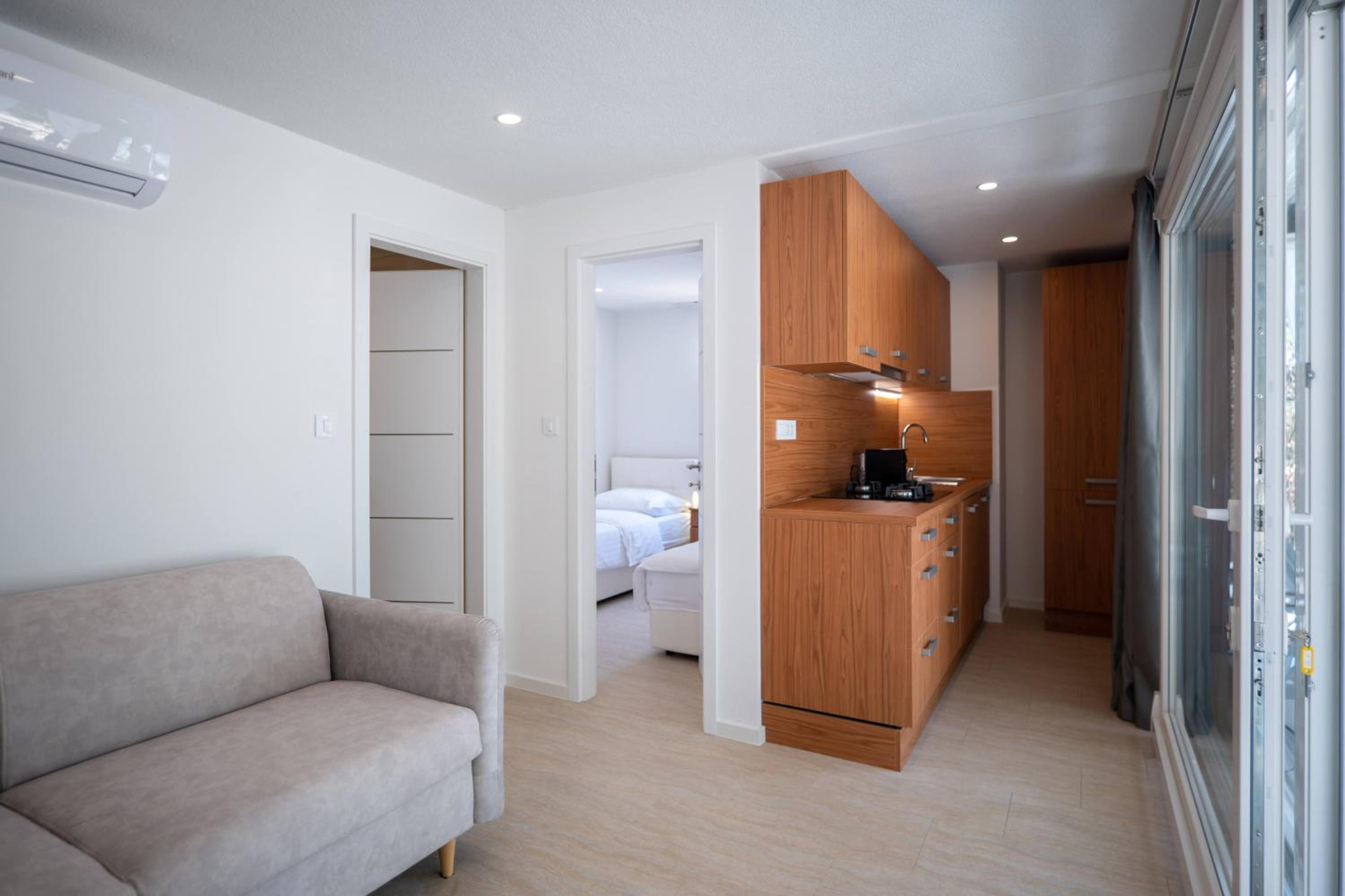 Two-Bedroom Mobile Home Deluxe photo 3
