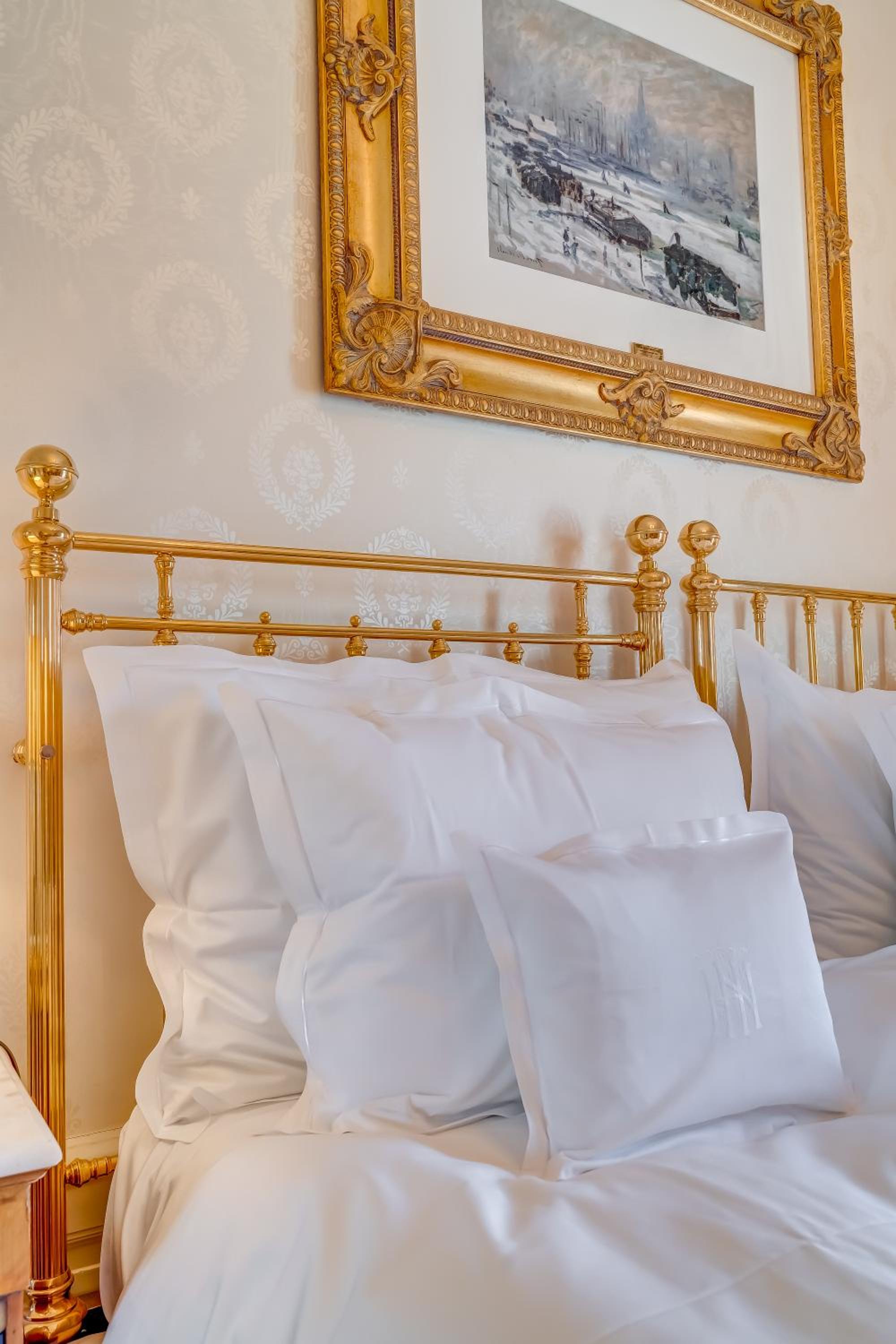 Junior Suite With Lake View - Photo 14