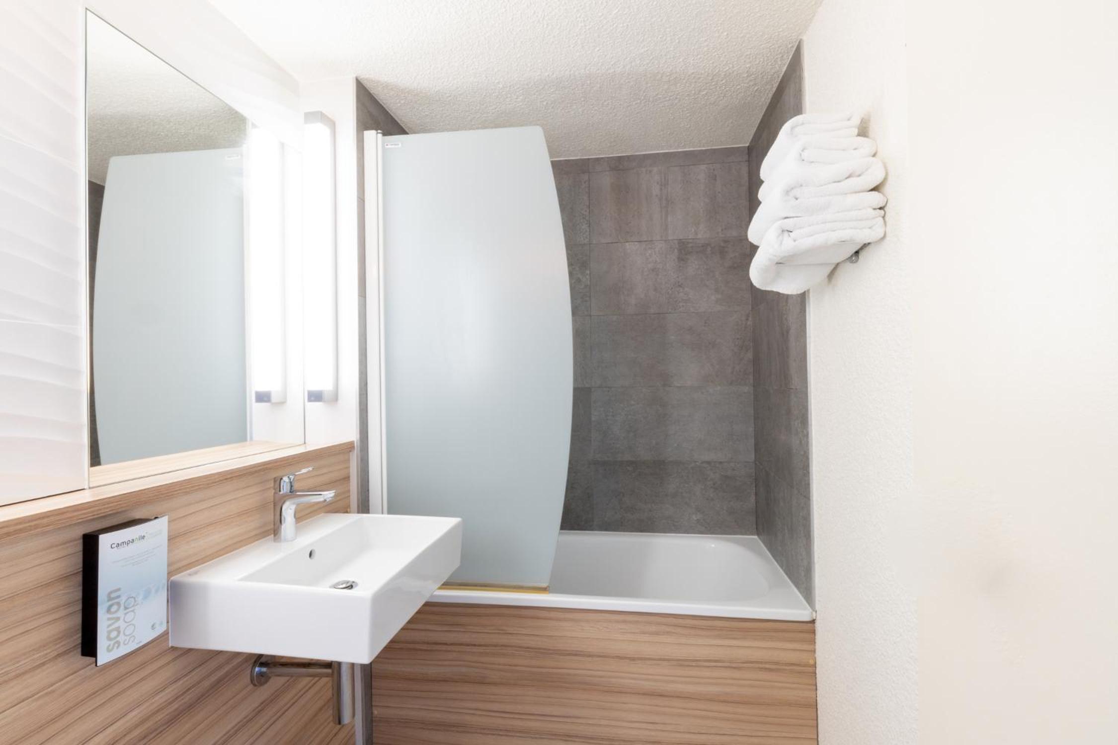 Double Room - Photo 5