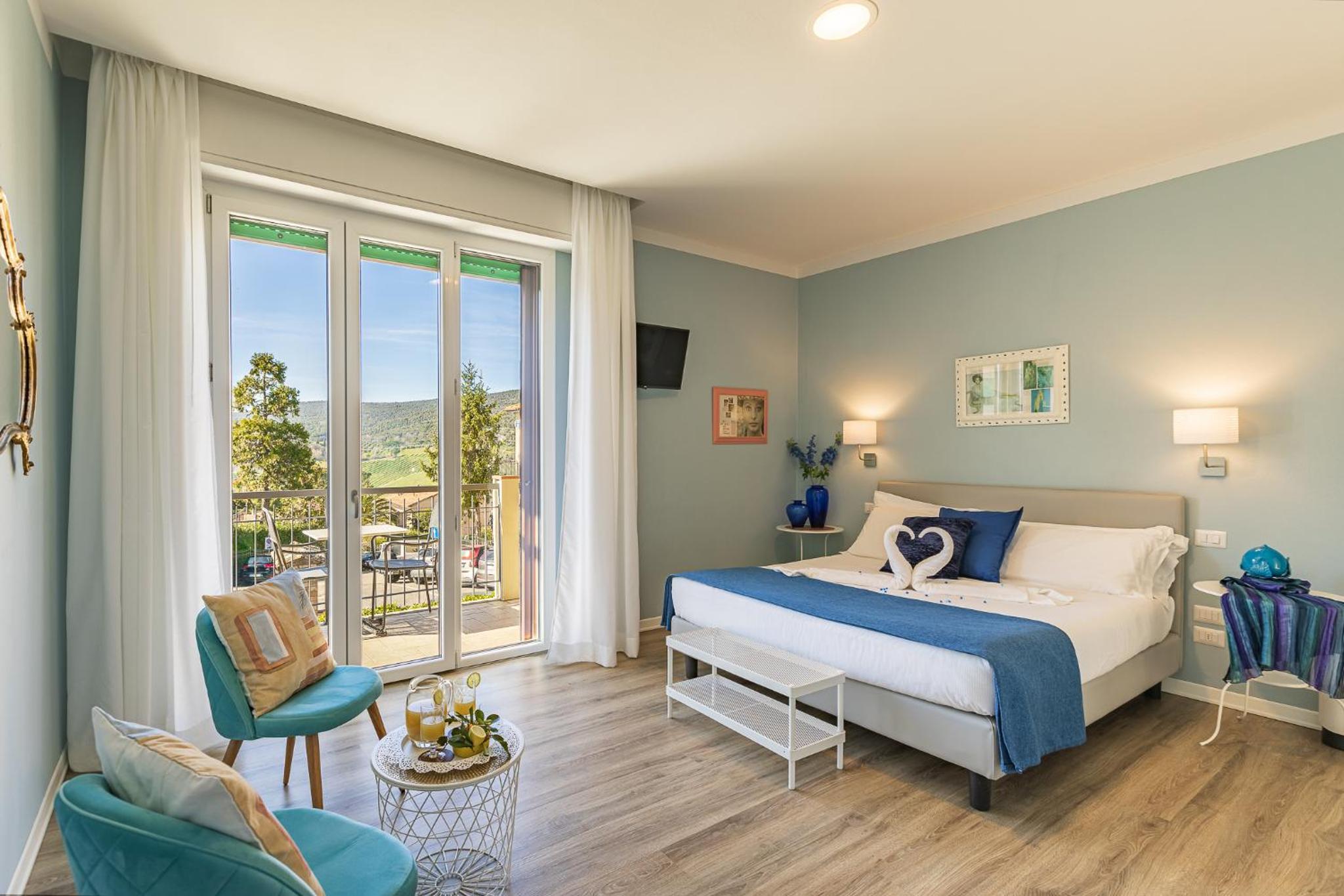 Deluxe Family Room with Balcony