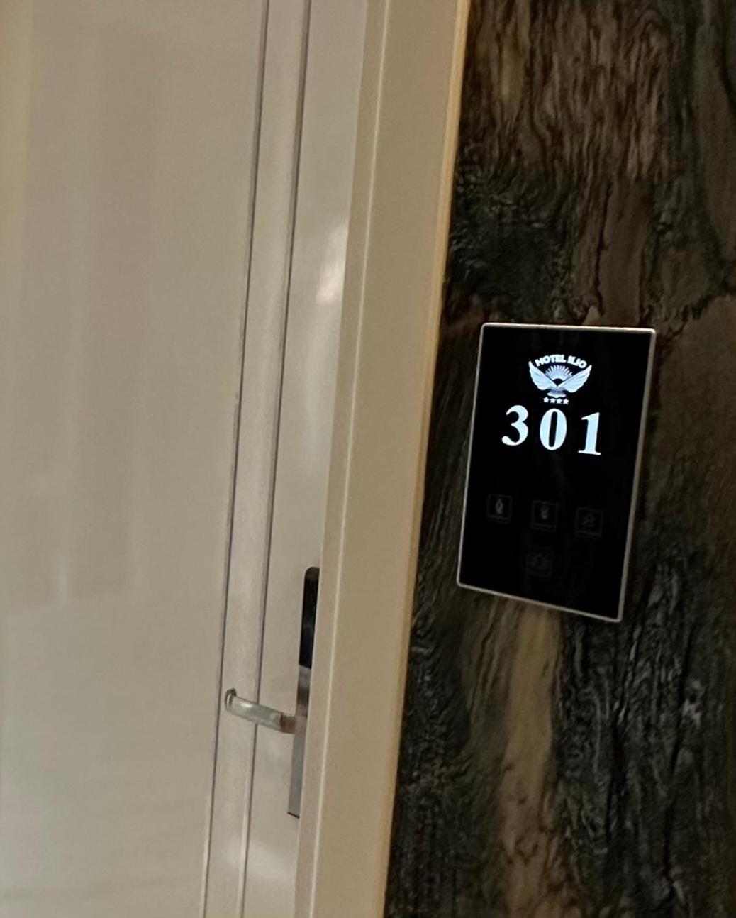 Superior King Room with Jacuzzi photo 2