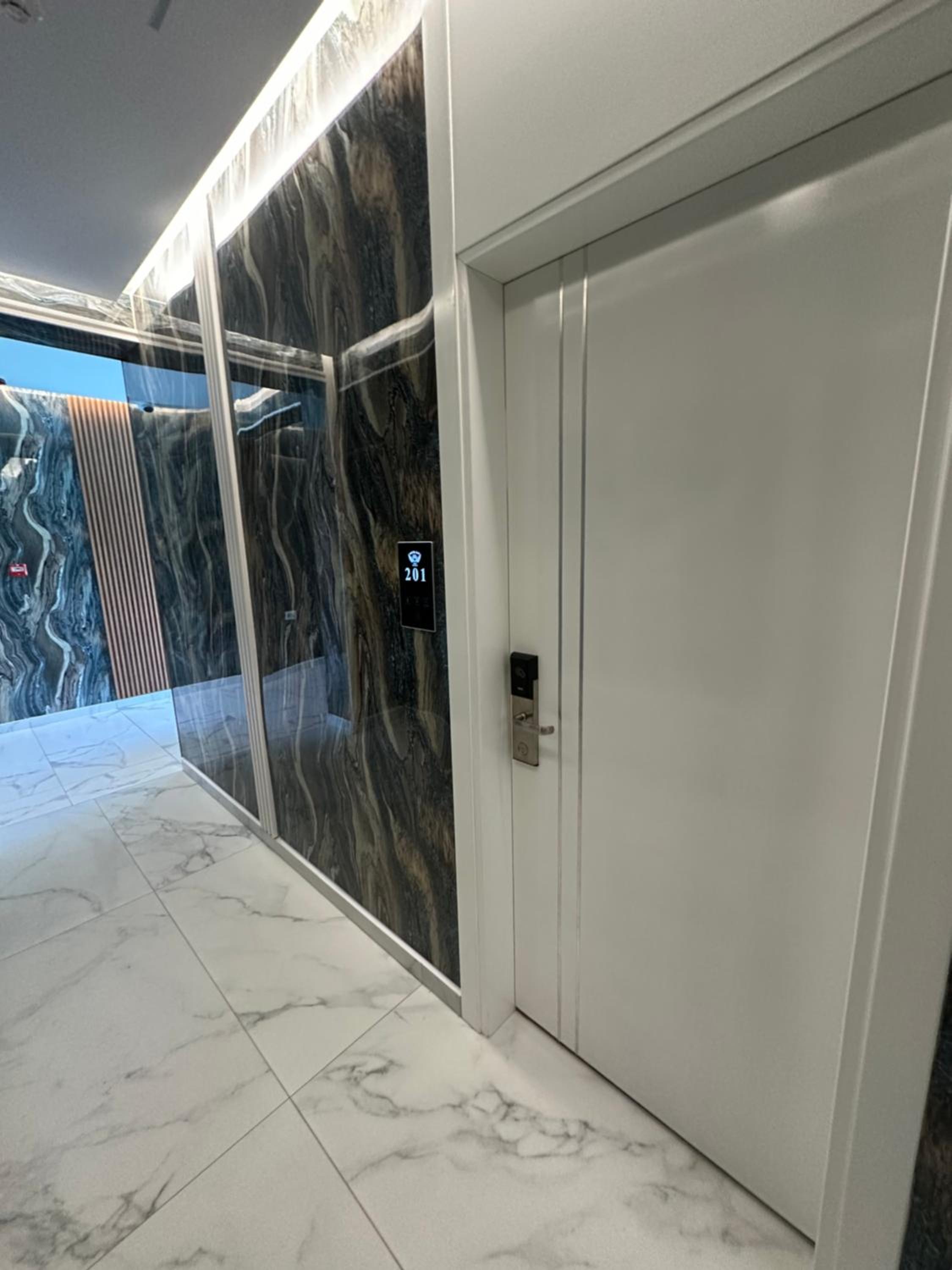 Superior King Room with Jacuzzi photo 3
