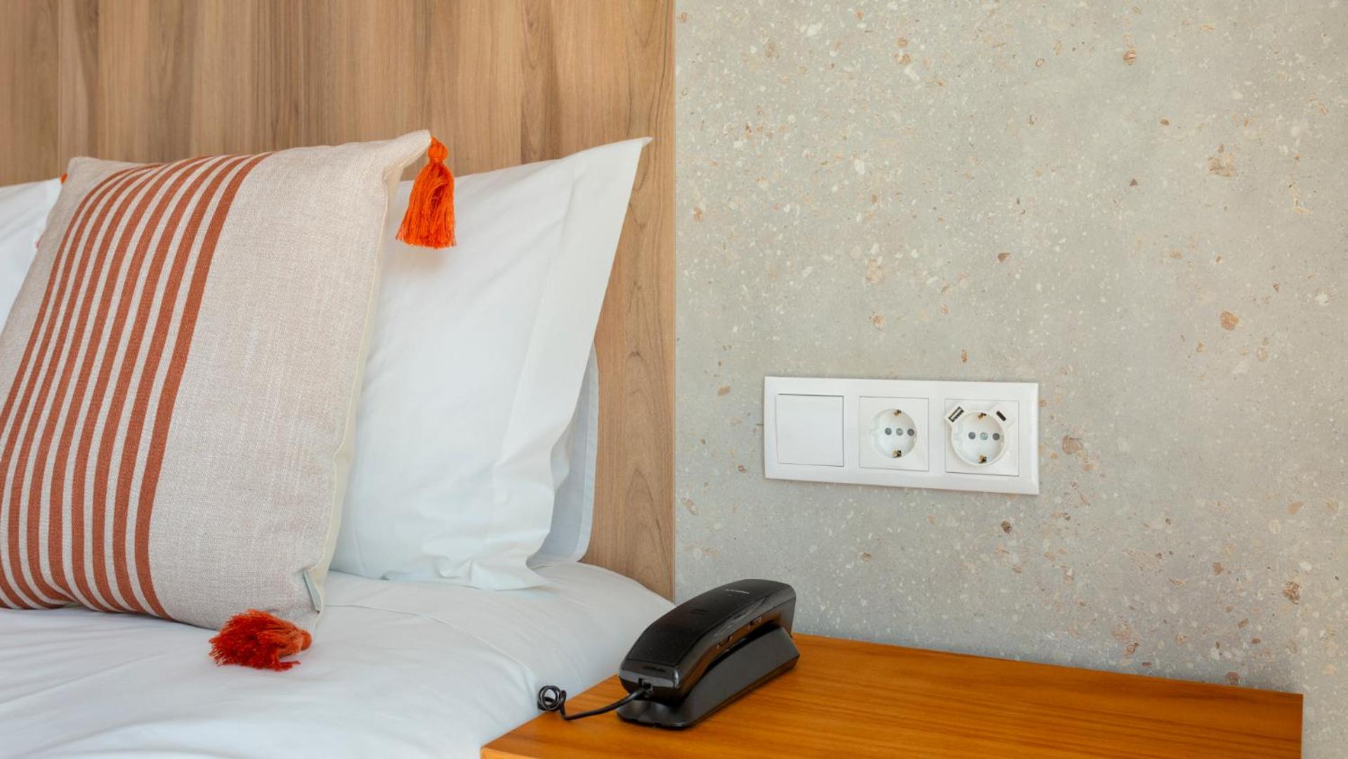Double Room - Photo 11