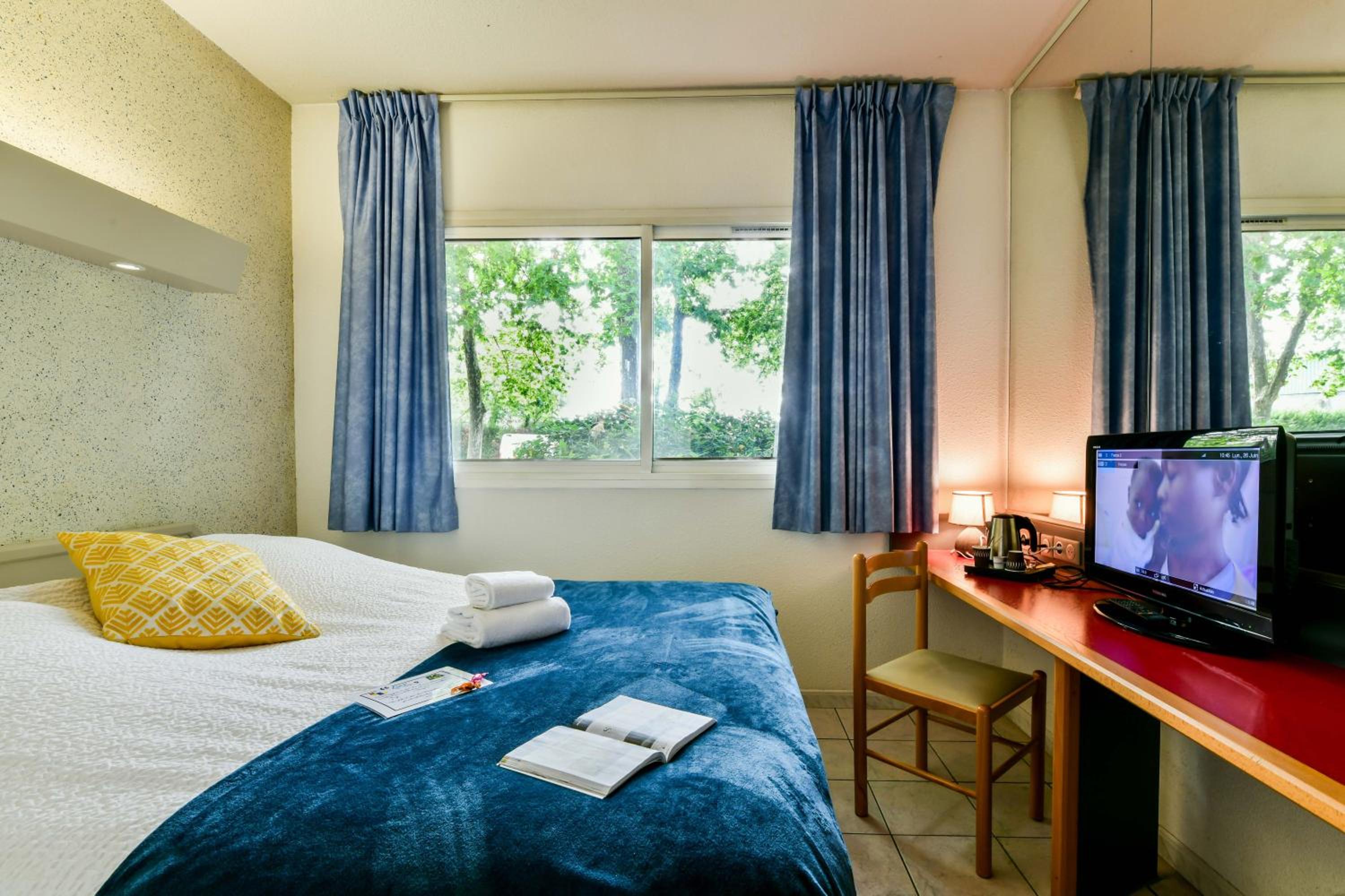 Standard Twin Room photo 1