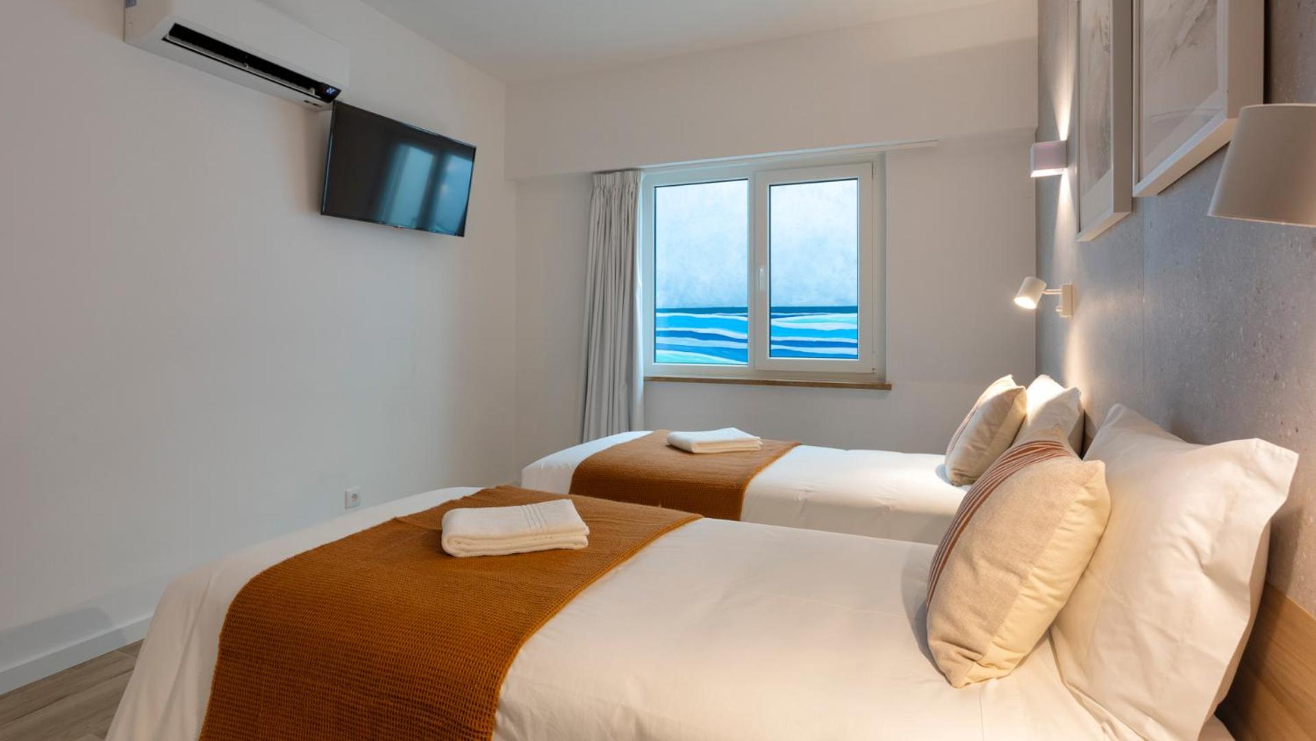 Twin Room - Photo 6
