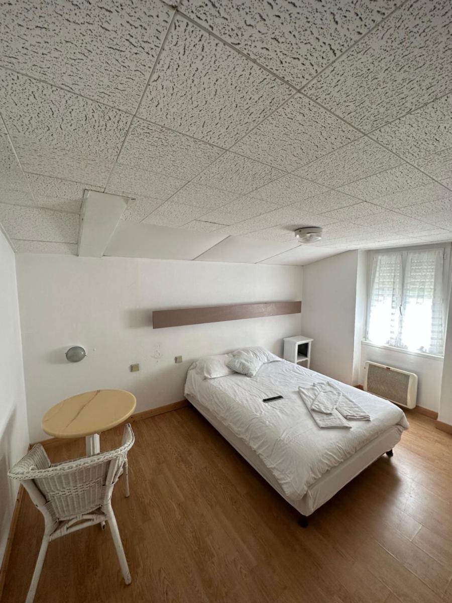 Budget Double Room photo 2