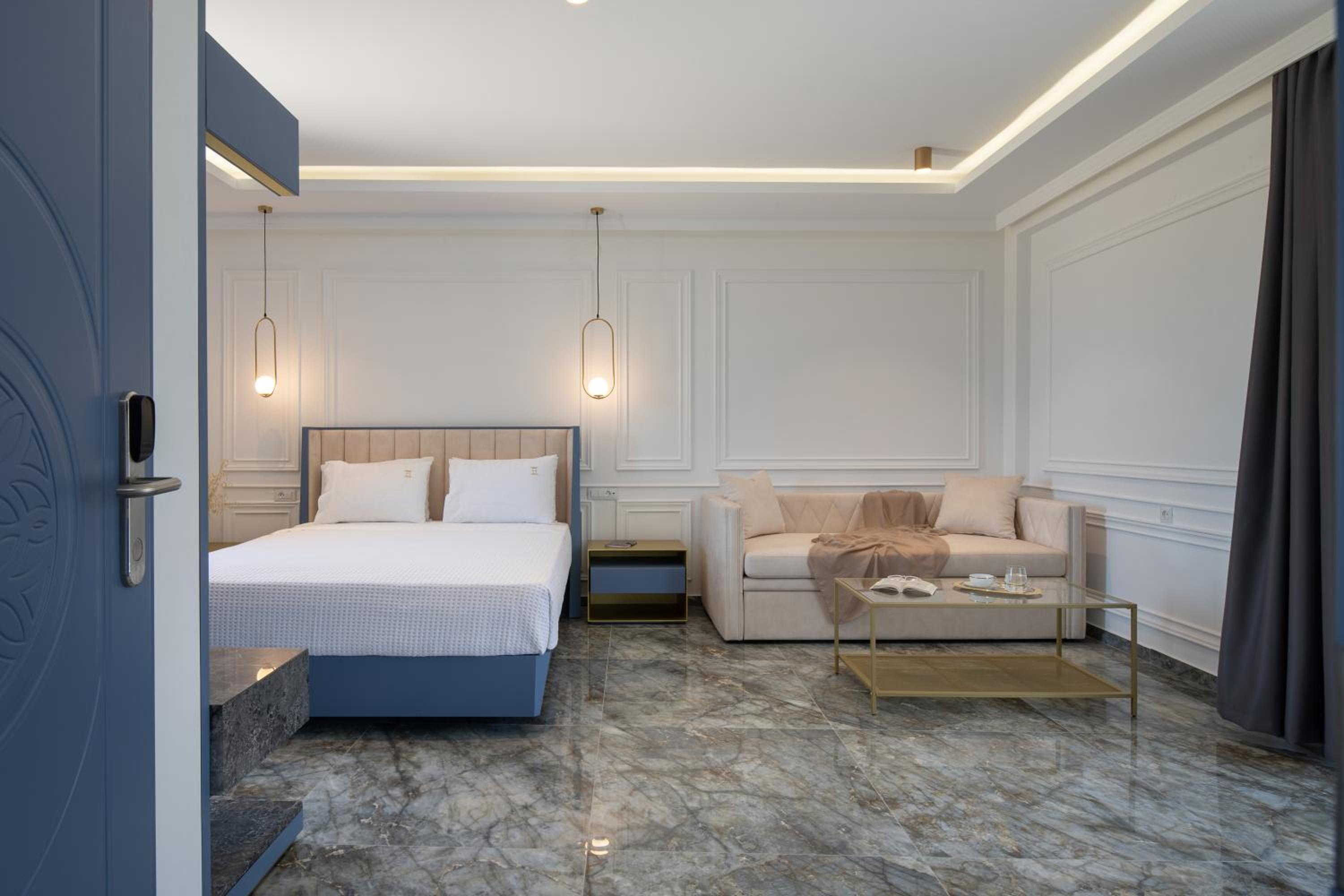 Studio Apartment with Sea View photo 1