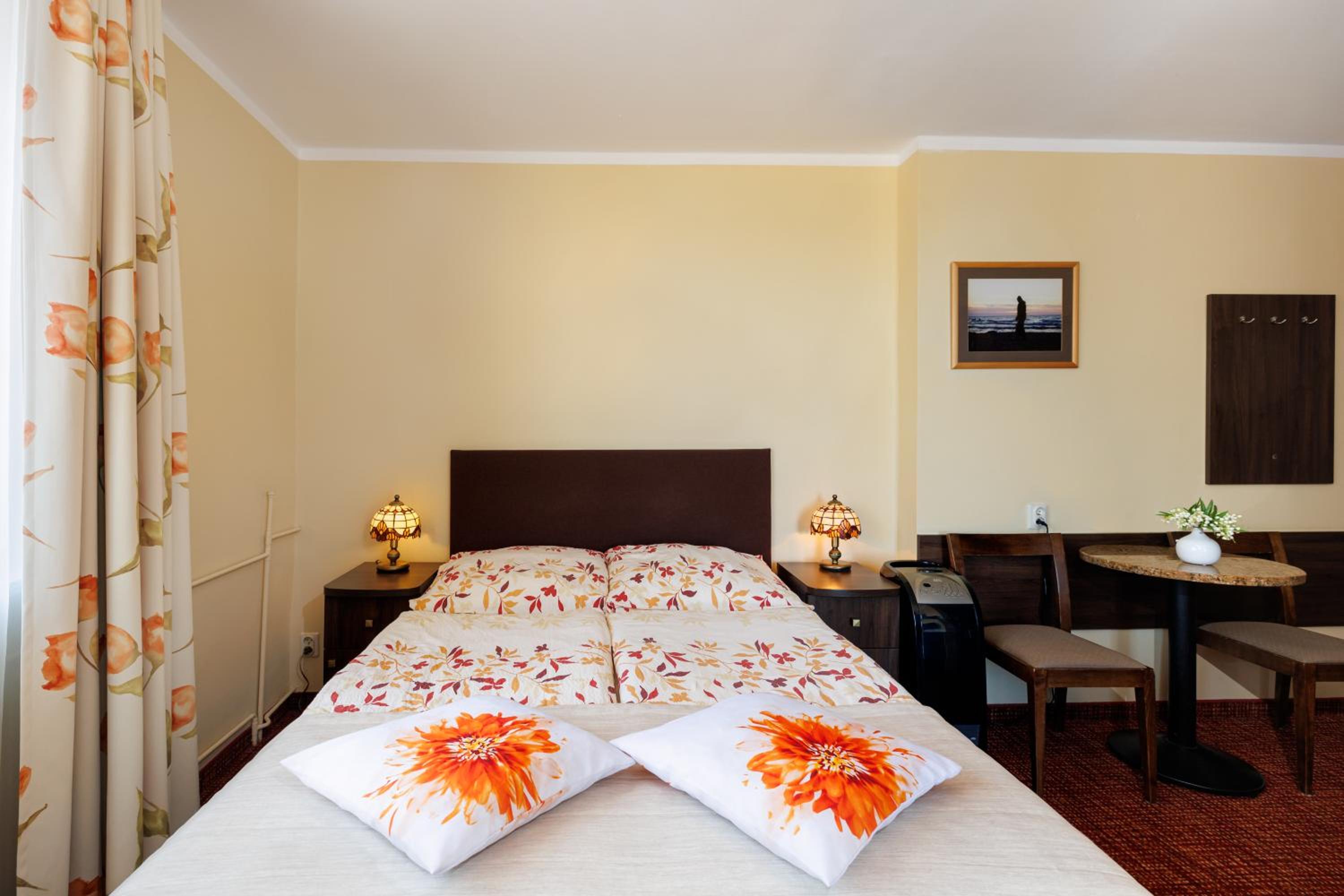 Triple Room - Photo 1