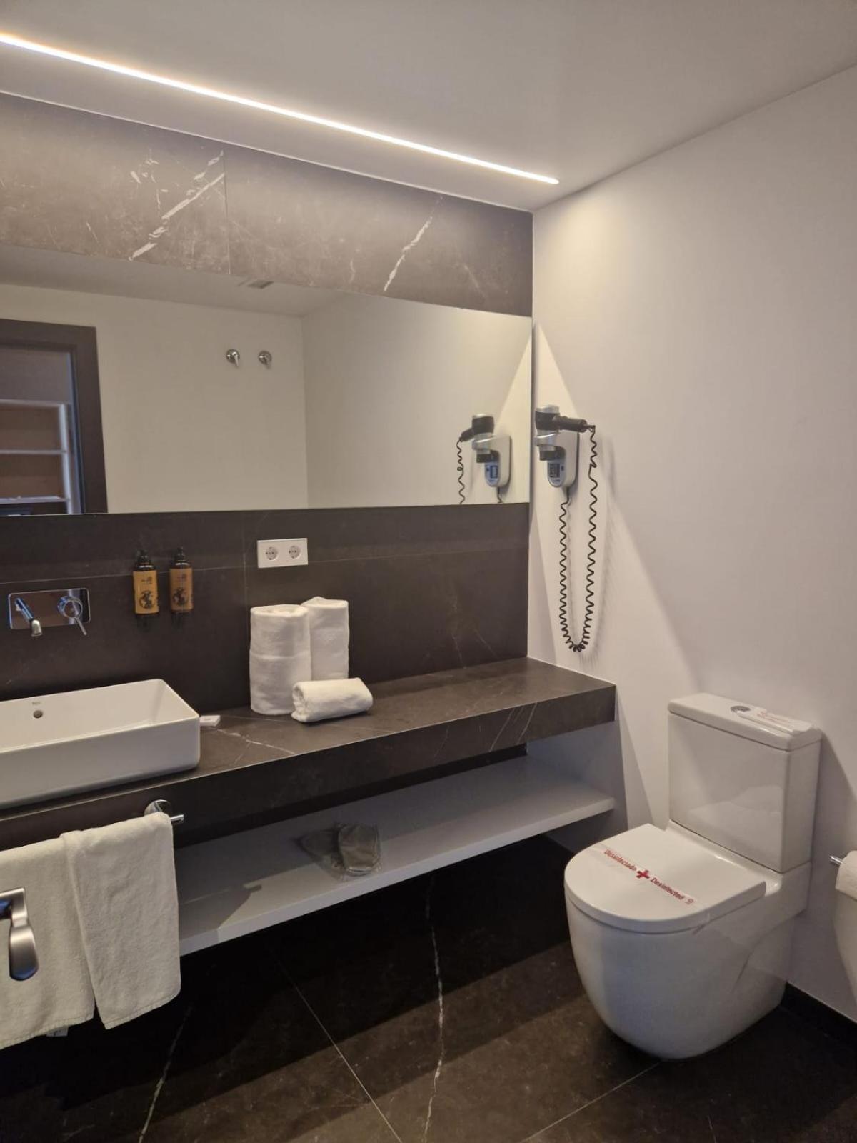 Superior Double Room - Photo 15